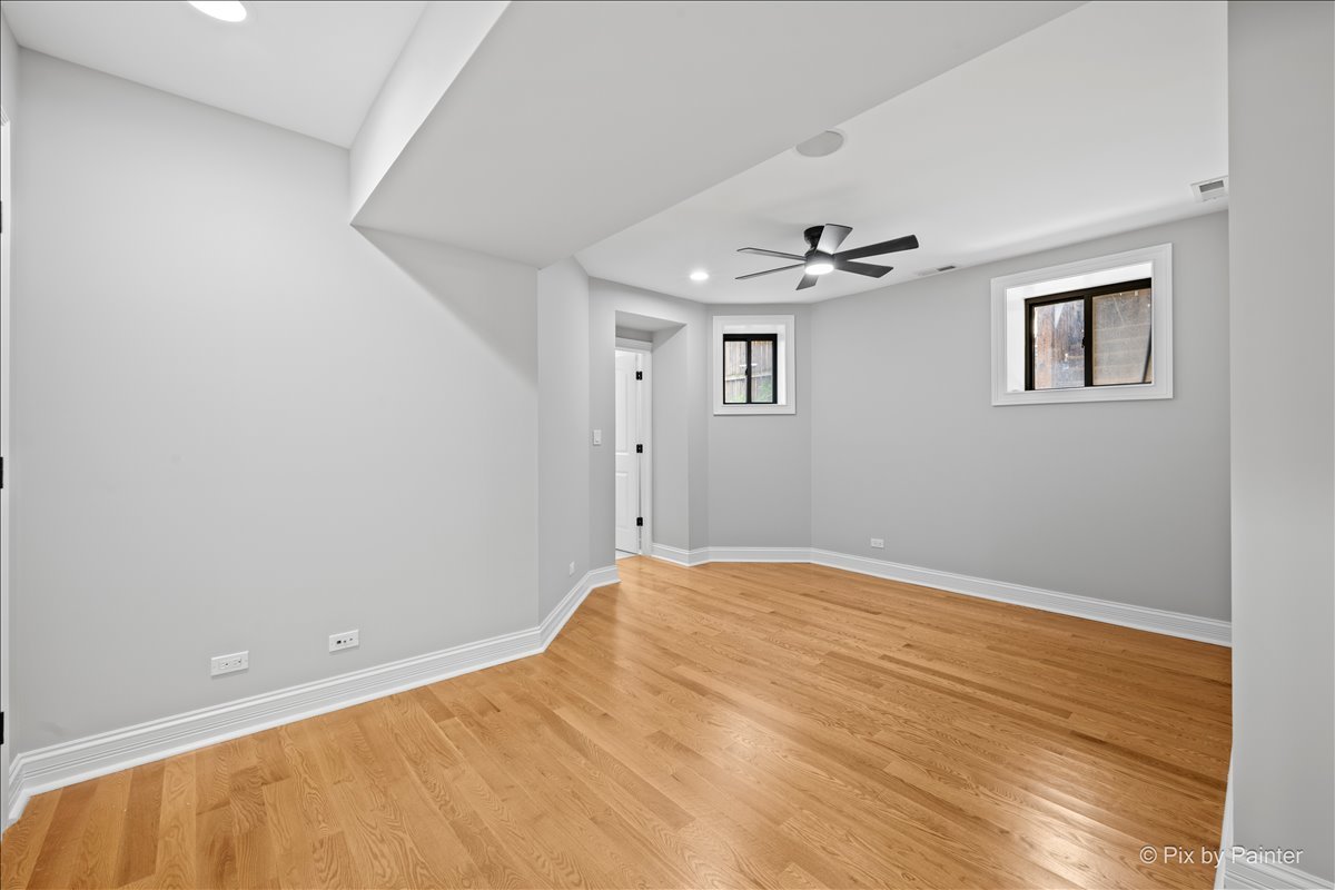 5217 N Winthrop Avenue #G, Chicago, IL 60640
