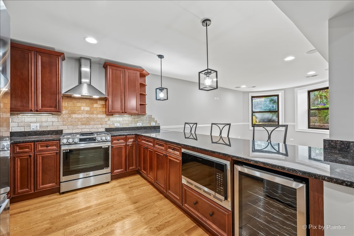 5217 N Winthrop Avenue #G, Chicago, IL 60640