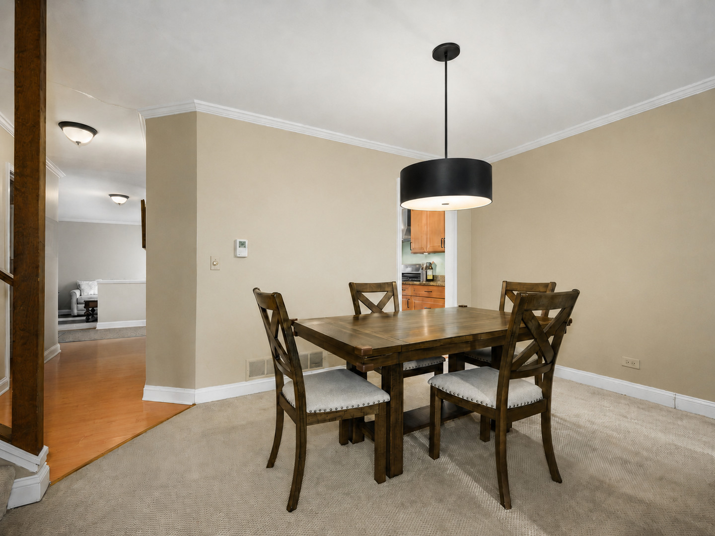 1150 Oakview Drive, Wheaton, IL 60187