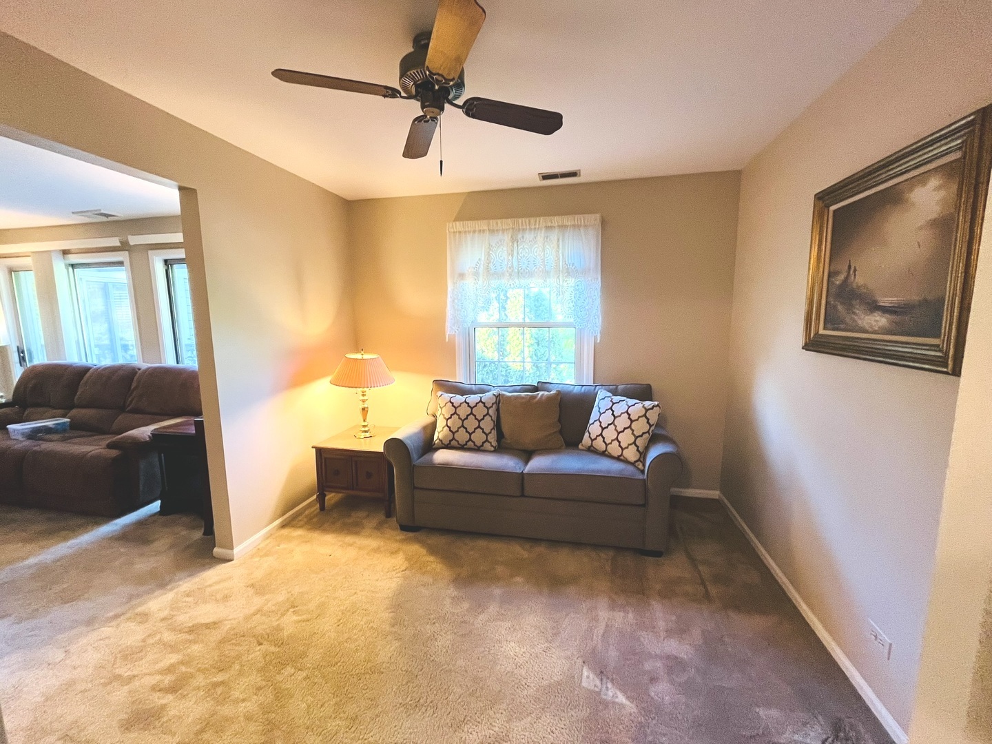 27 Exeter Court #202A, Naperville, IL 60565