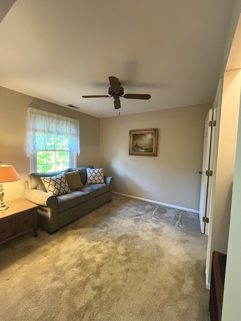 27 Exeter Court #202A, Naperville, IL 60565