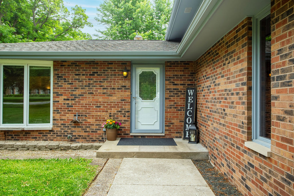 24445 W Lancelot Lane, Joliet, IL 60404