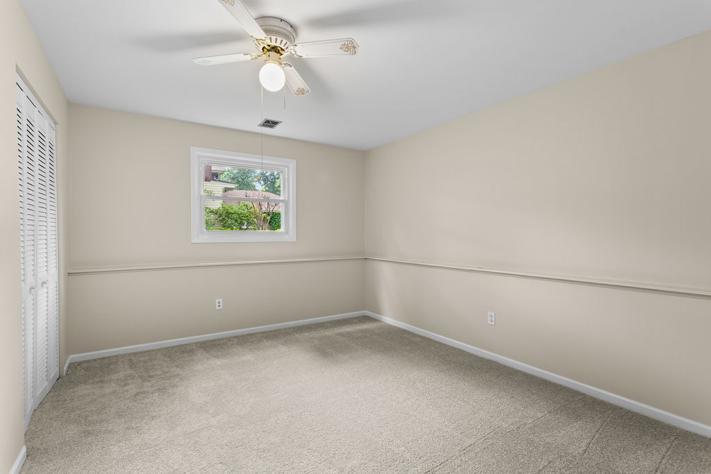 24445 W Lancelot Lane, Joliet, IL 60404