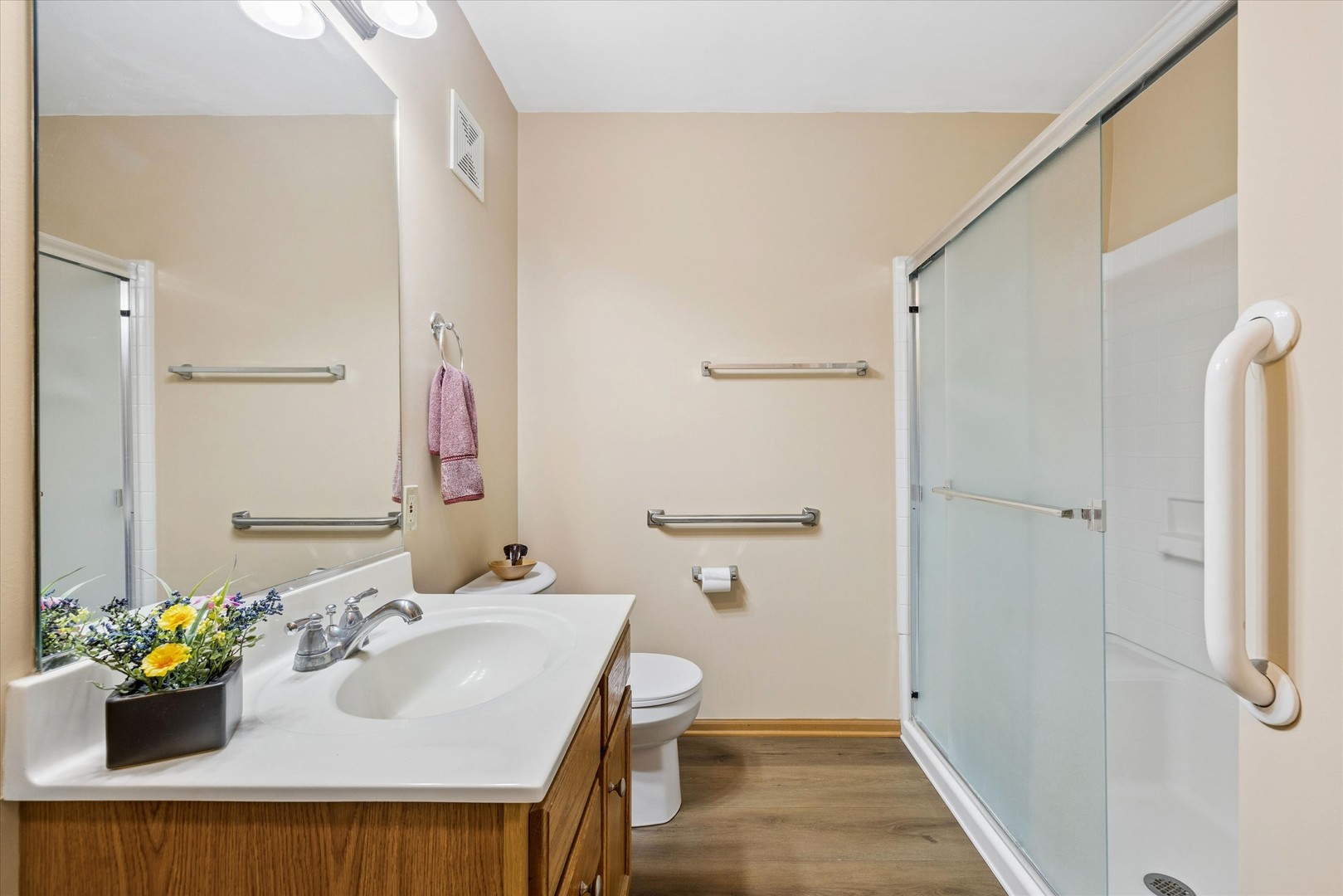 605 Barrington Avenue #332, East Dundee, IL 60118