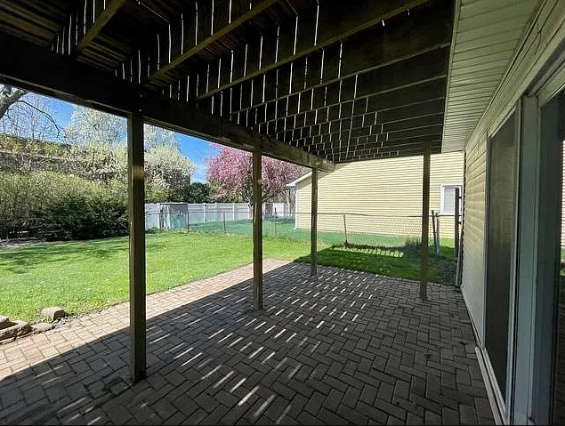 168 FARM GATE Lane, Bolingbrook, IL 60440