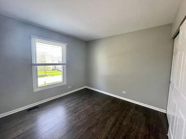 168 FARM GATE Lane, Bolingbrook, IL 60440
