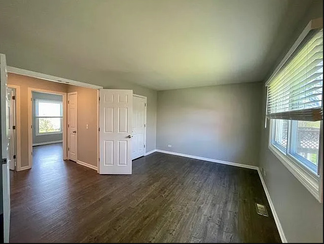 168 FARM GATE Lane, Bolingbrook, IL 60440