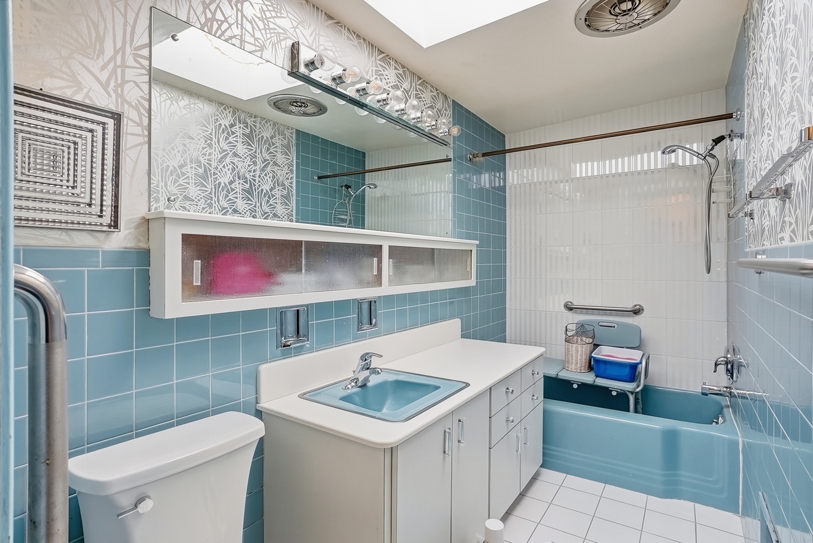 600 Florence Avenue, Evanston, IL 60202