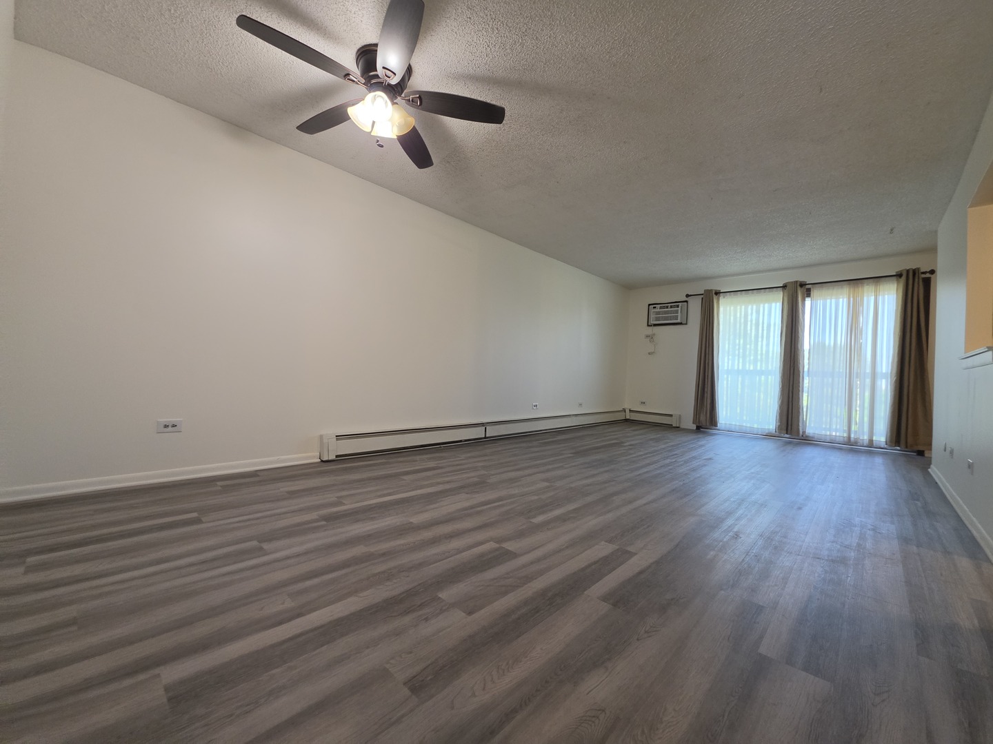 225 Gregory Street #10, Aurora, IL 60504