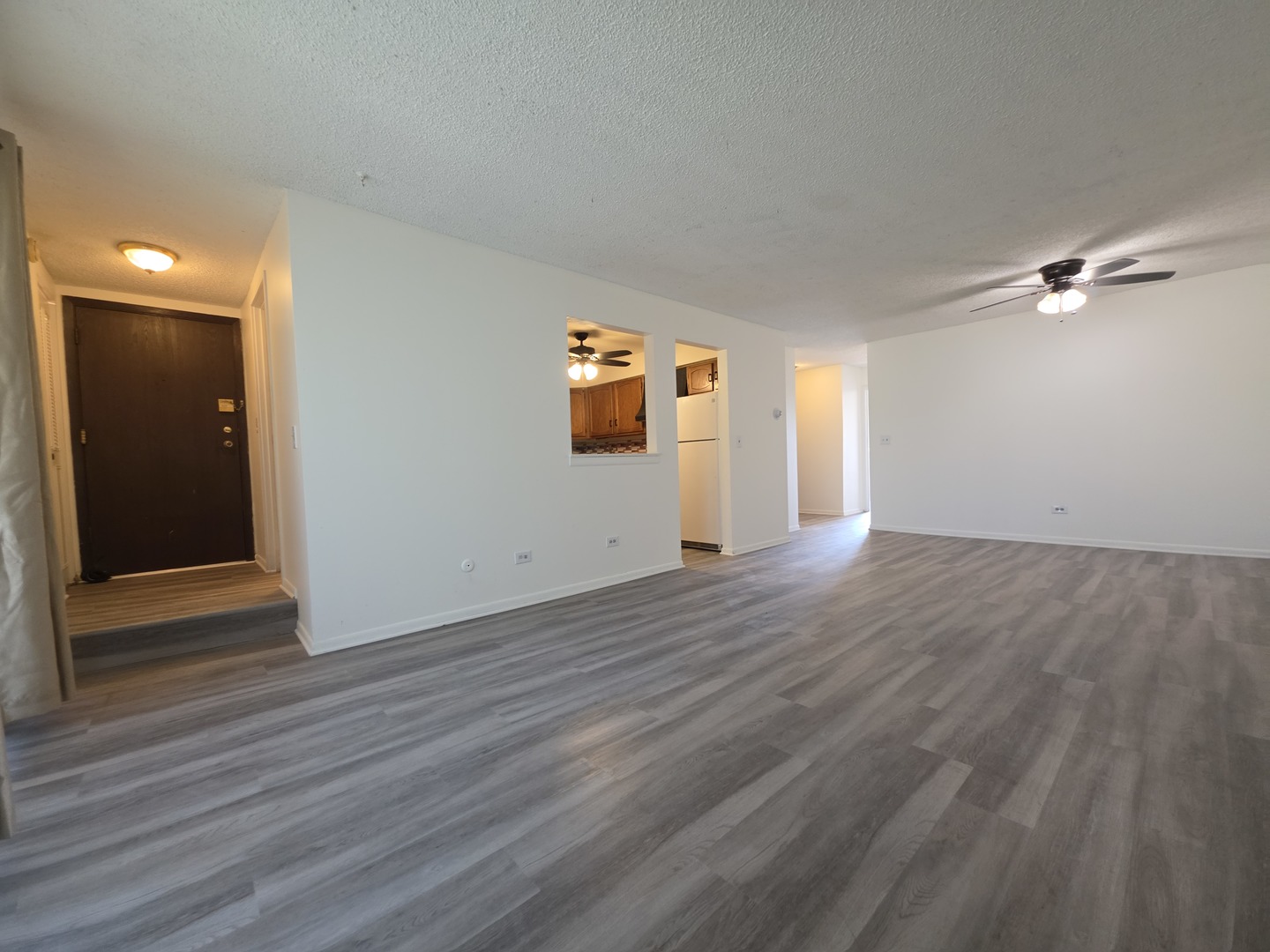 225 Gregory Street #10, Aurora, IL 60504