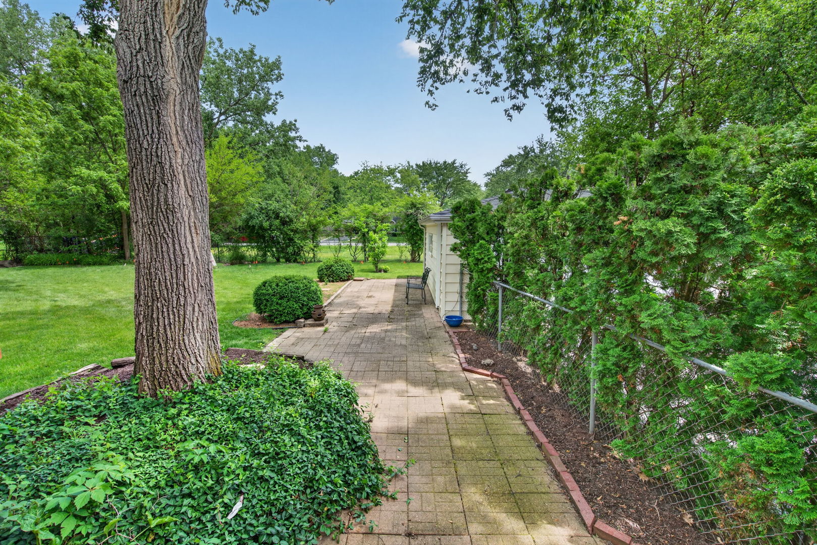 100 Shady Lane, Bolingbrook, IL 60440