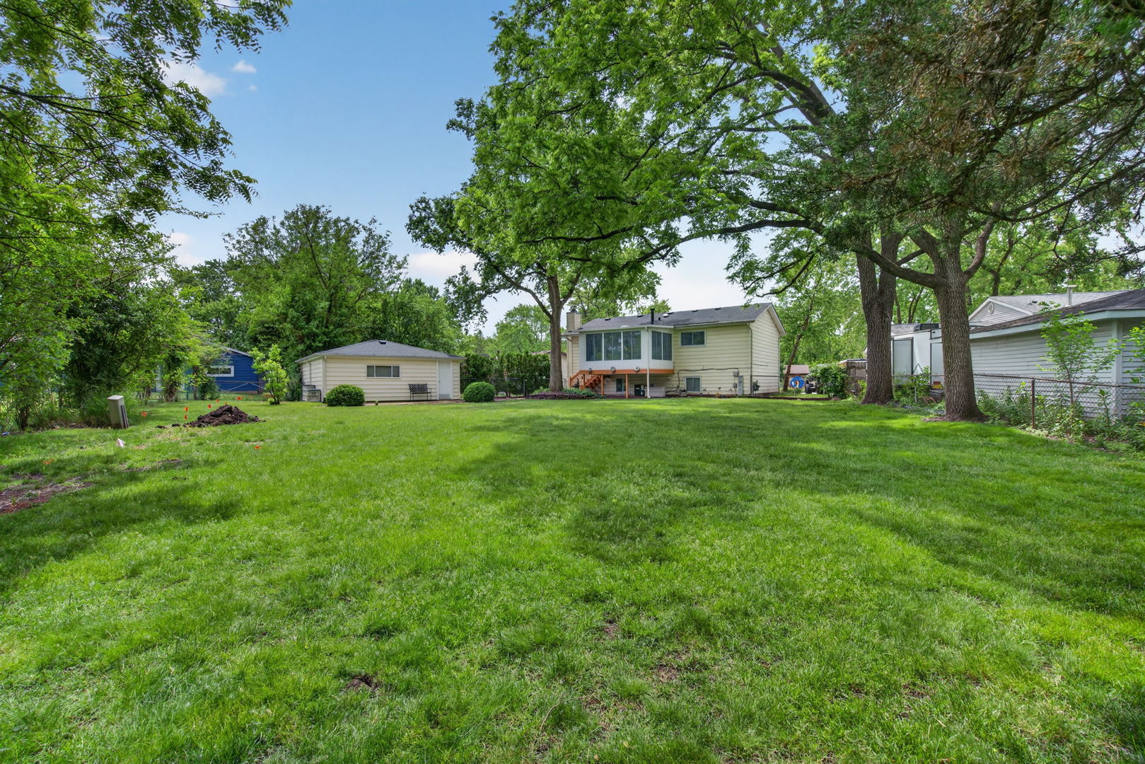 100 Shady Lane, Bolingbrook, IL 60440