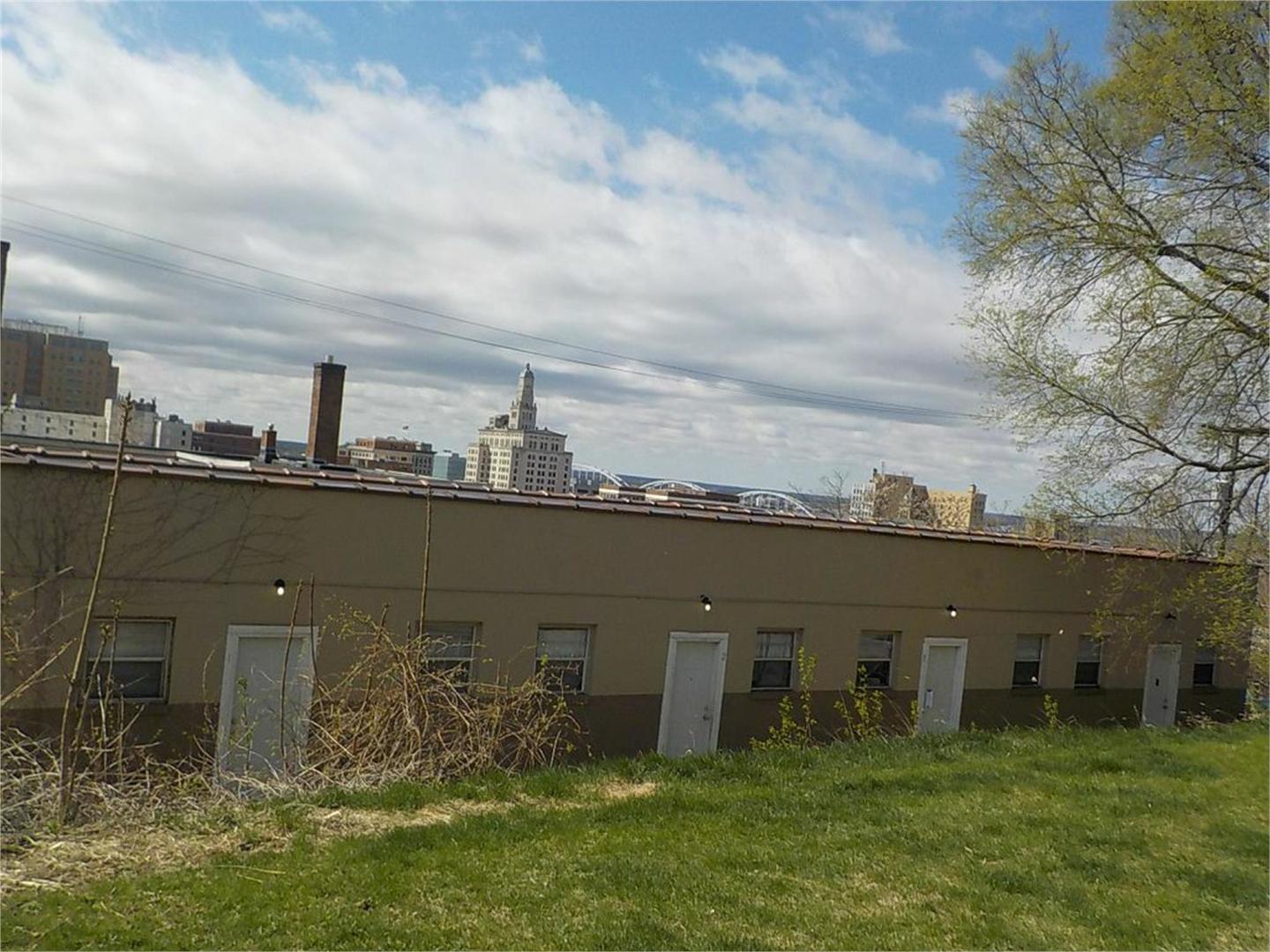 620/26 N Perry Street, Davenport, IA 52803
