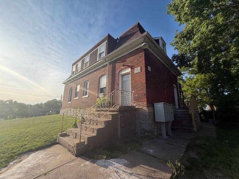 620/26 N Perry Street, Davenport, IA 52803