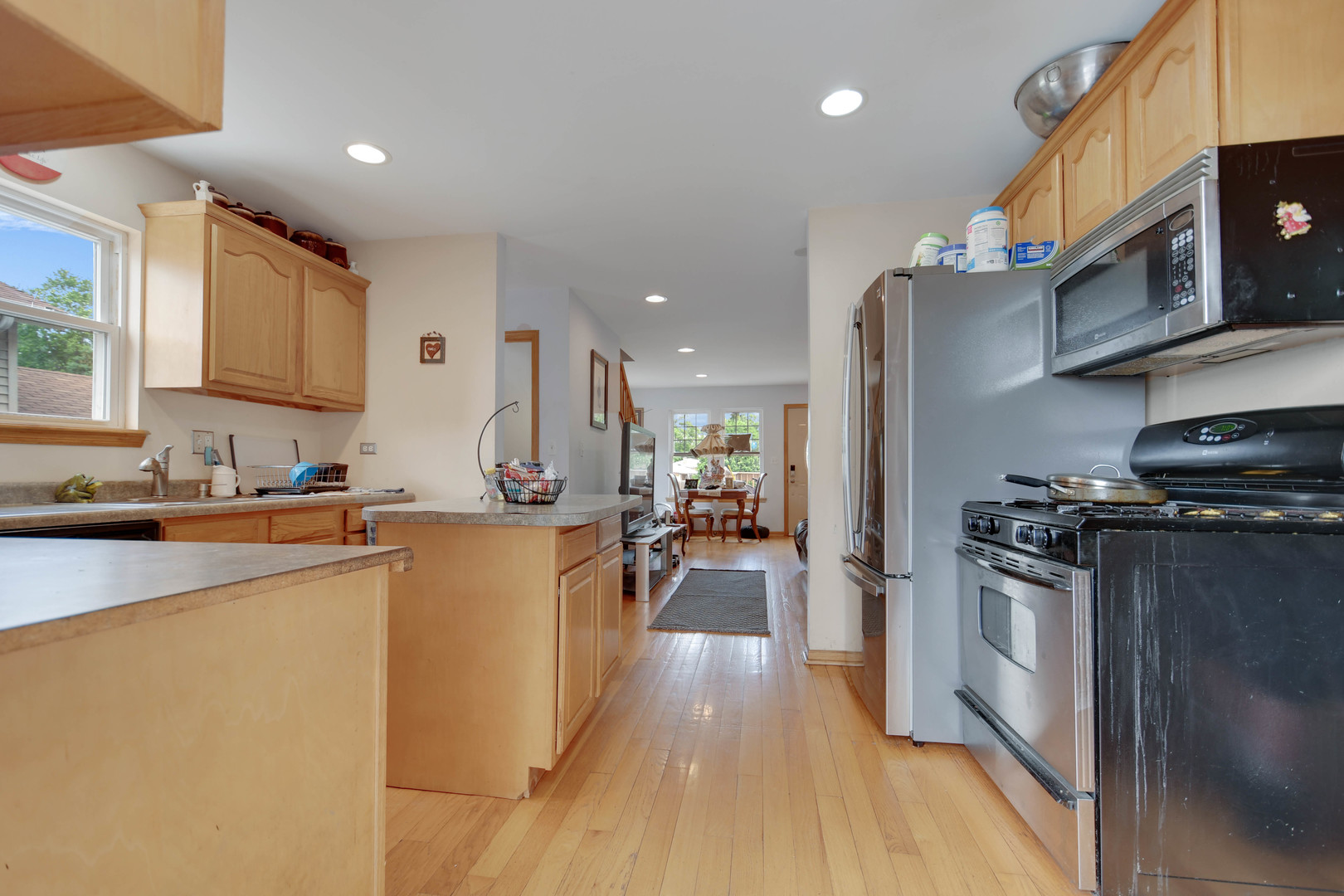 4820 S Lotus Avenue, Chicago, IL 60638
