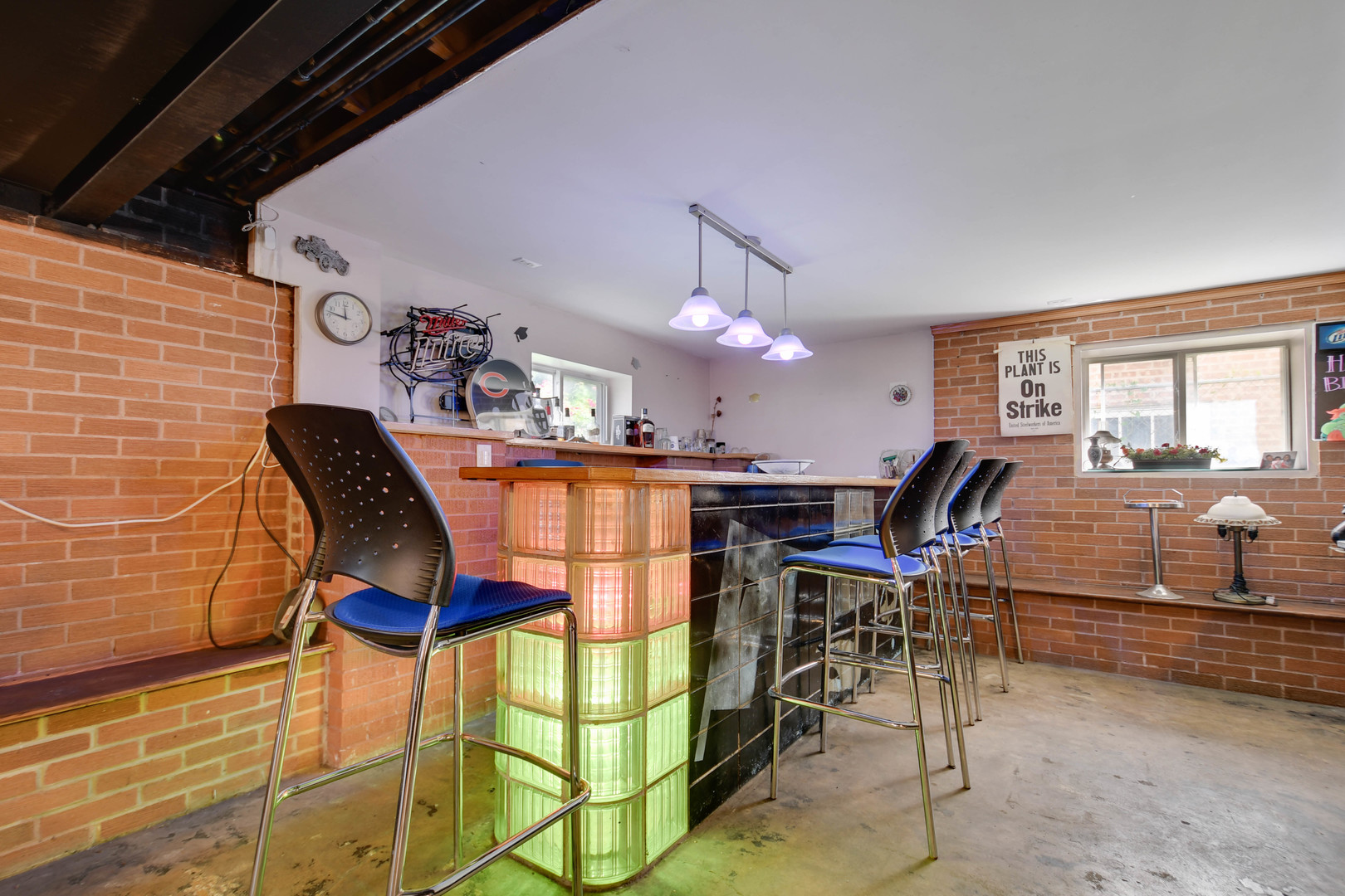 4820 S Lotus Avenue, Chicago, IL 60638