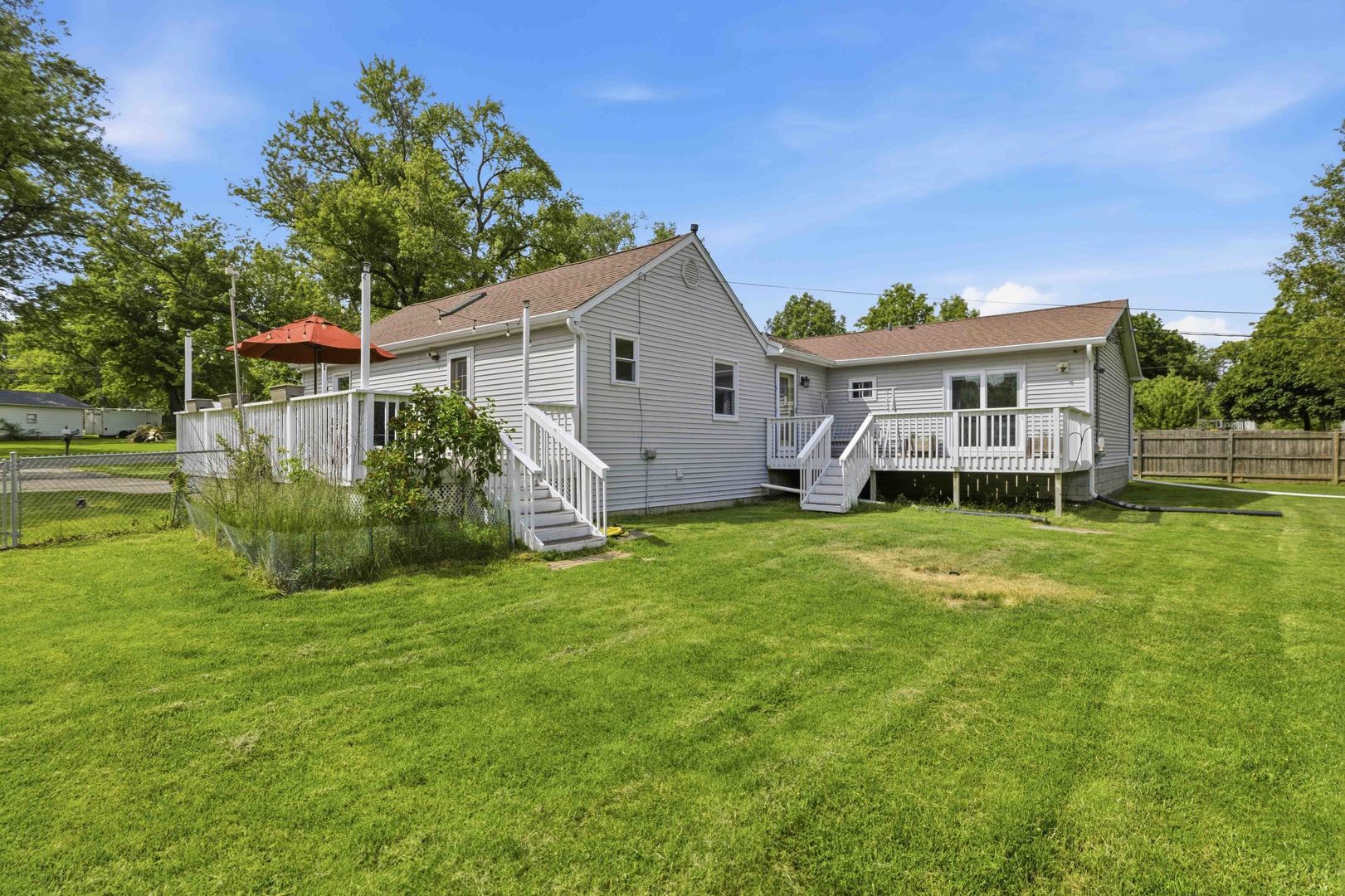 37883 N Watts Avenue, Spring Grove, IL 60081