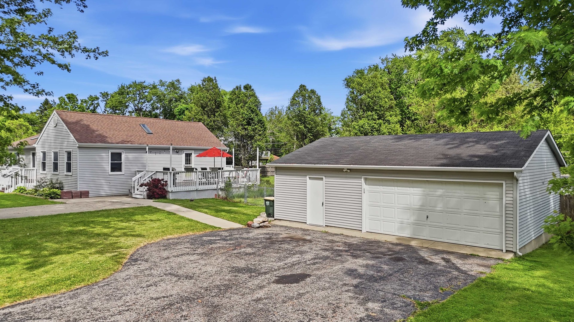 37883 N Watts Avenue, Spring Grove, IL 60081