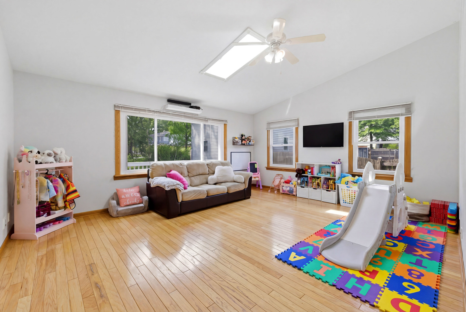 37883 N Watts Avenue, Spring Grove, IL 60081