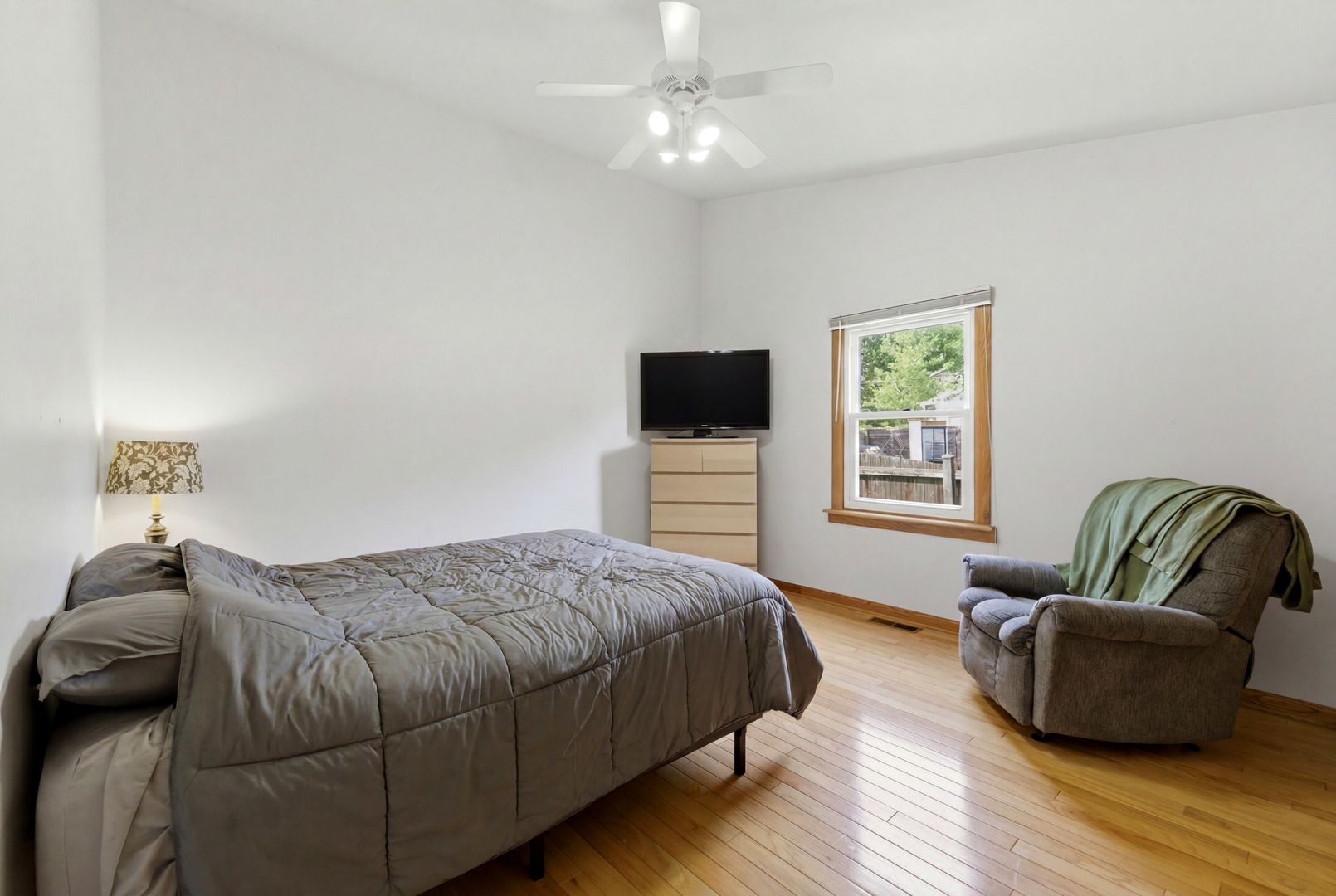 37883 N Watts Avenue, Spring Grove, IL 60081