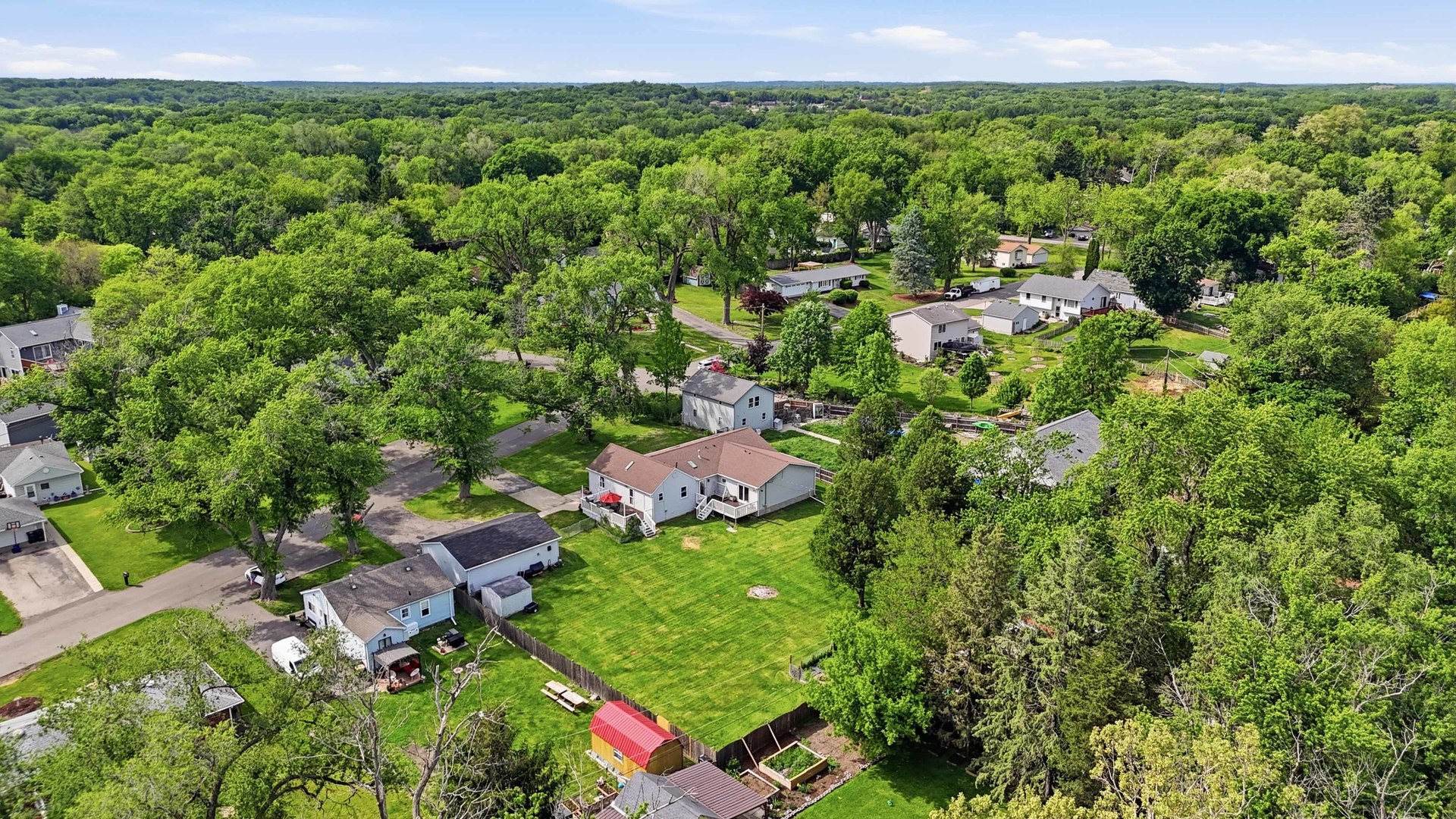 37883 N Watts Avenue, Spring Grove, IL 60081