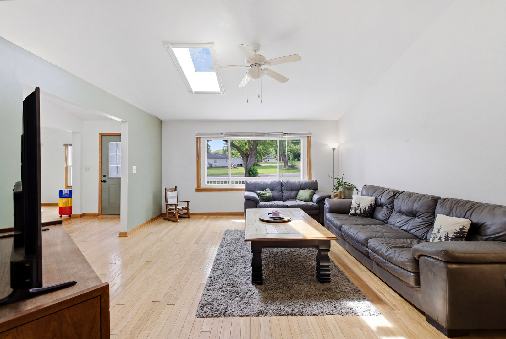 37883 N Watts Avenue, Spring Grove, IL 60081