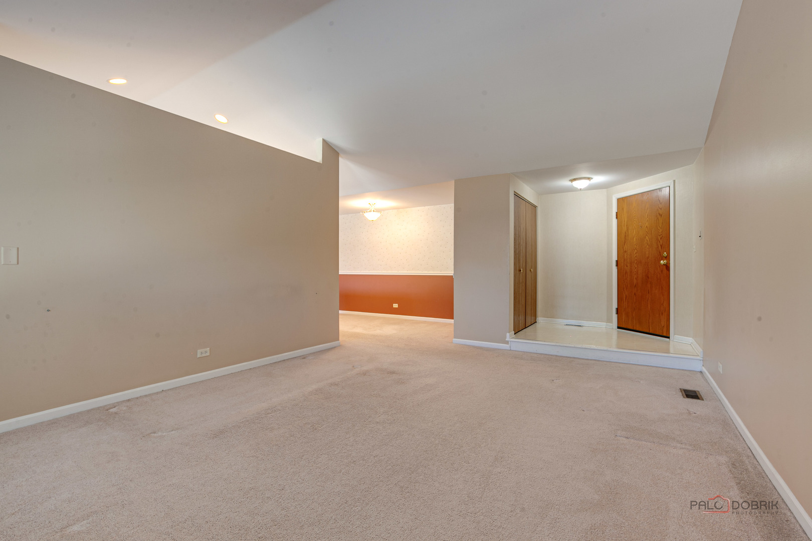 1209 BRADWELL Lane #E, Mundelein, IL 60060