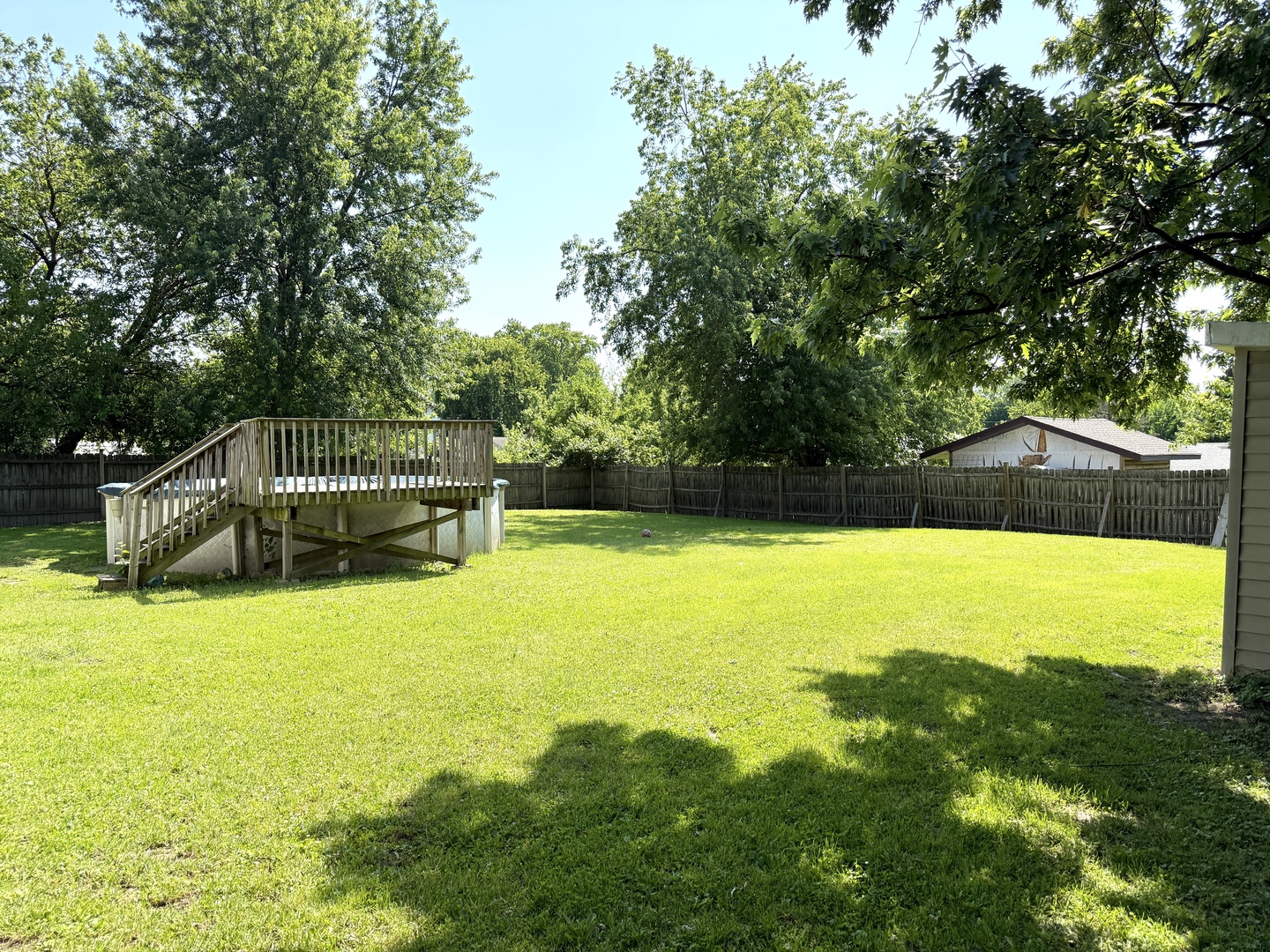8400 S 84th Court, Hickory Hills, IL 60457