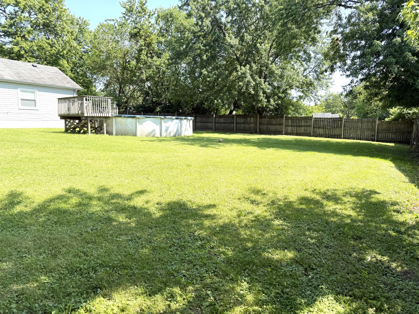8400 S 84th Court, Hickory Hills, IL 60457