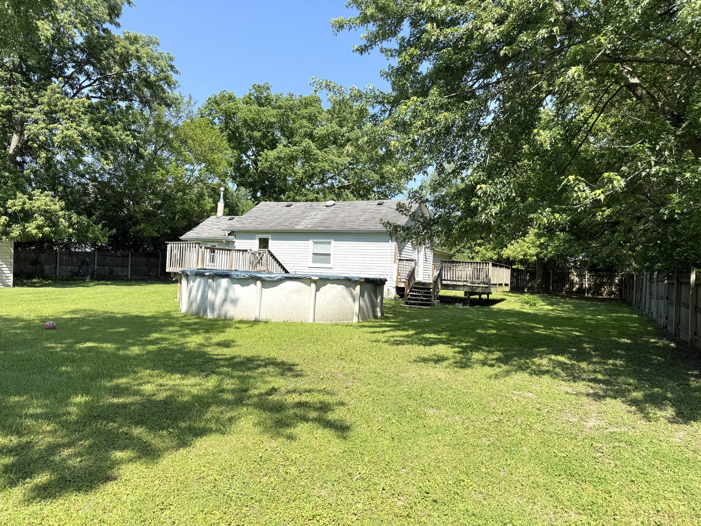 8400 S 84th Court, Hickory Hills, IL 60457