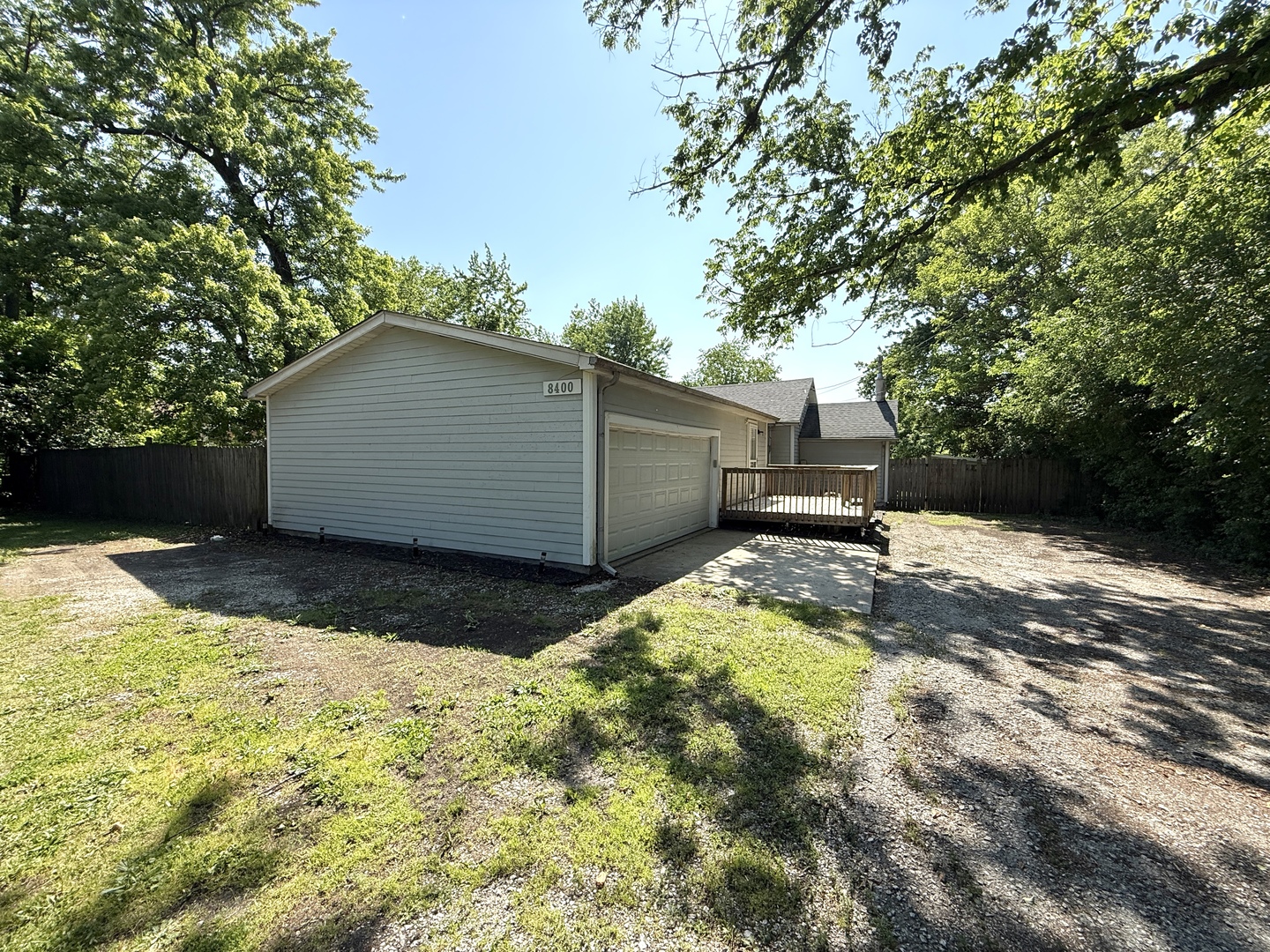 8400 S 84th Court, Hickory Hills, IL 60457