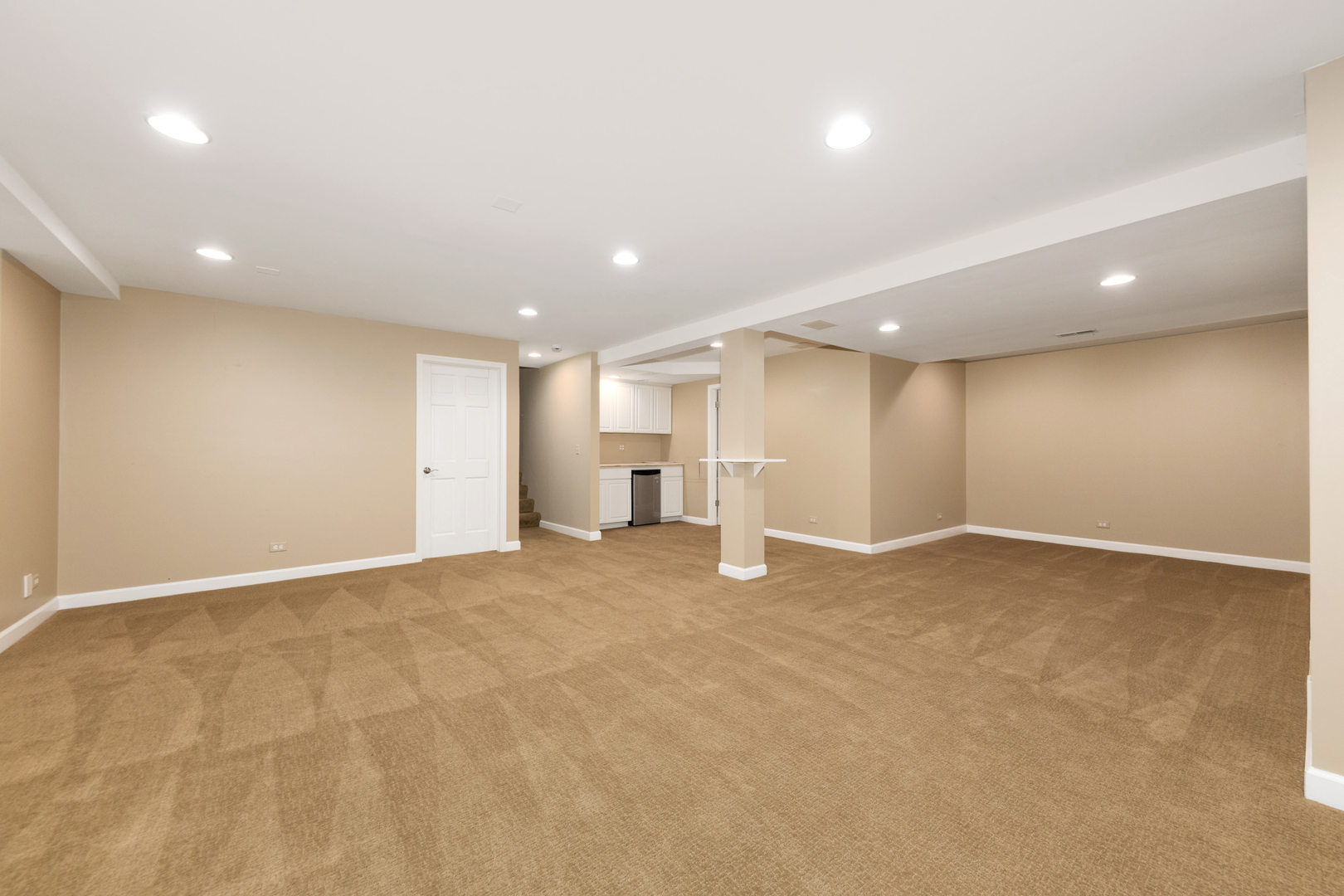 1437 Ambleside Circle, Naperville, IL 60540