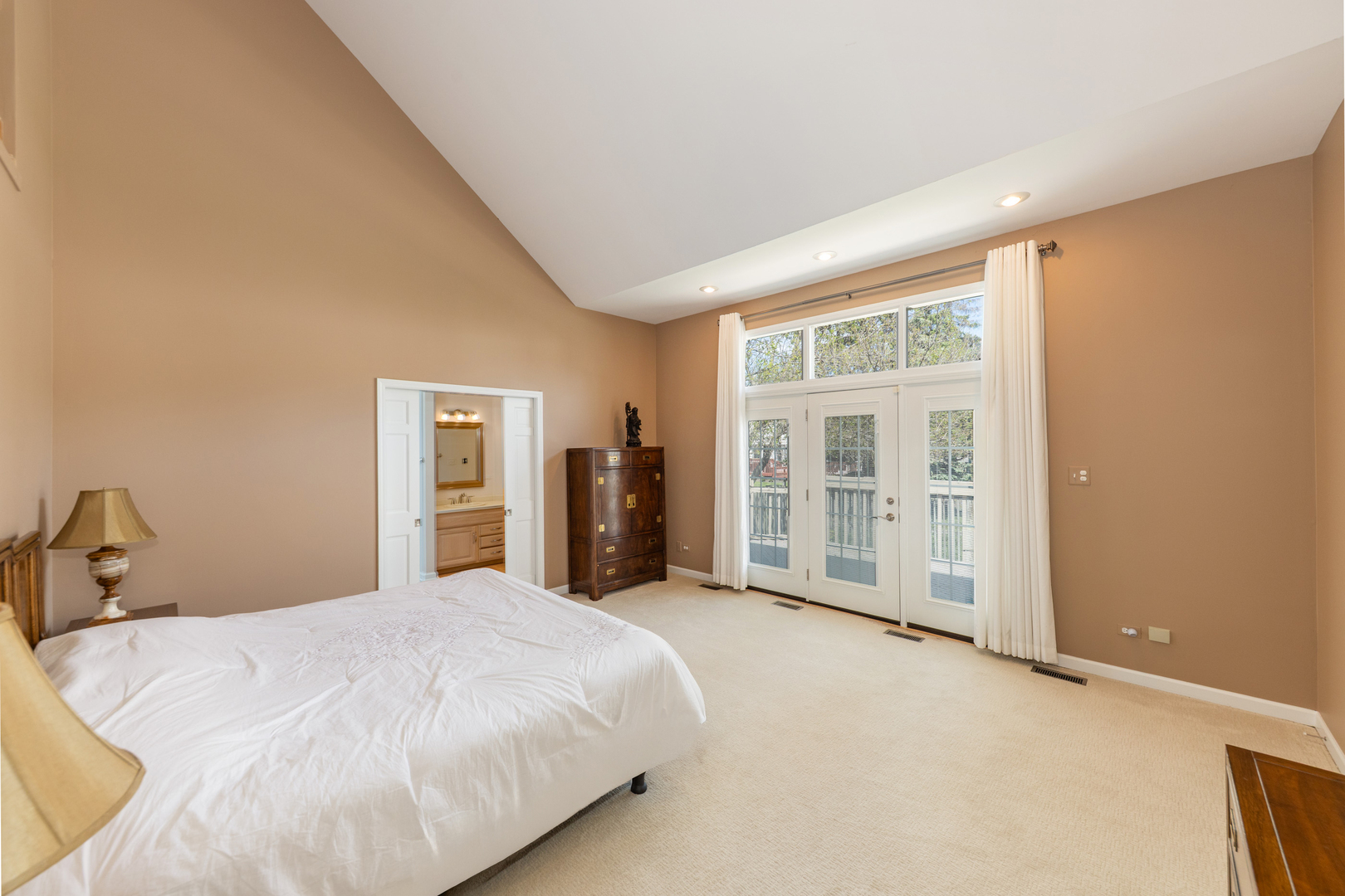 1437 Ambleside Circle, Naperville, IL 60540