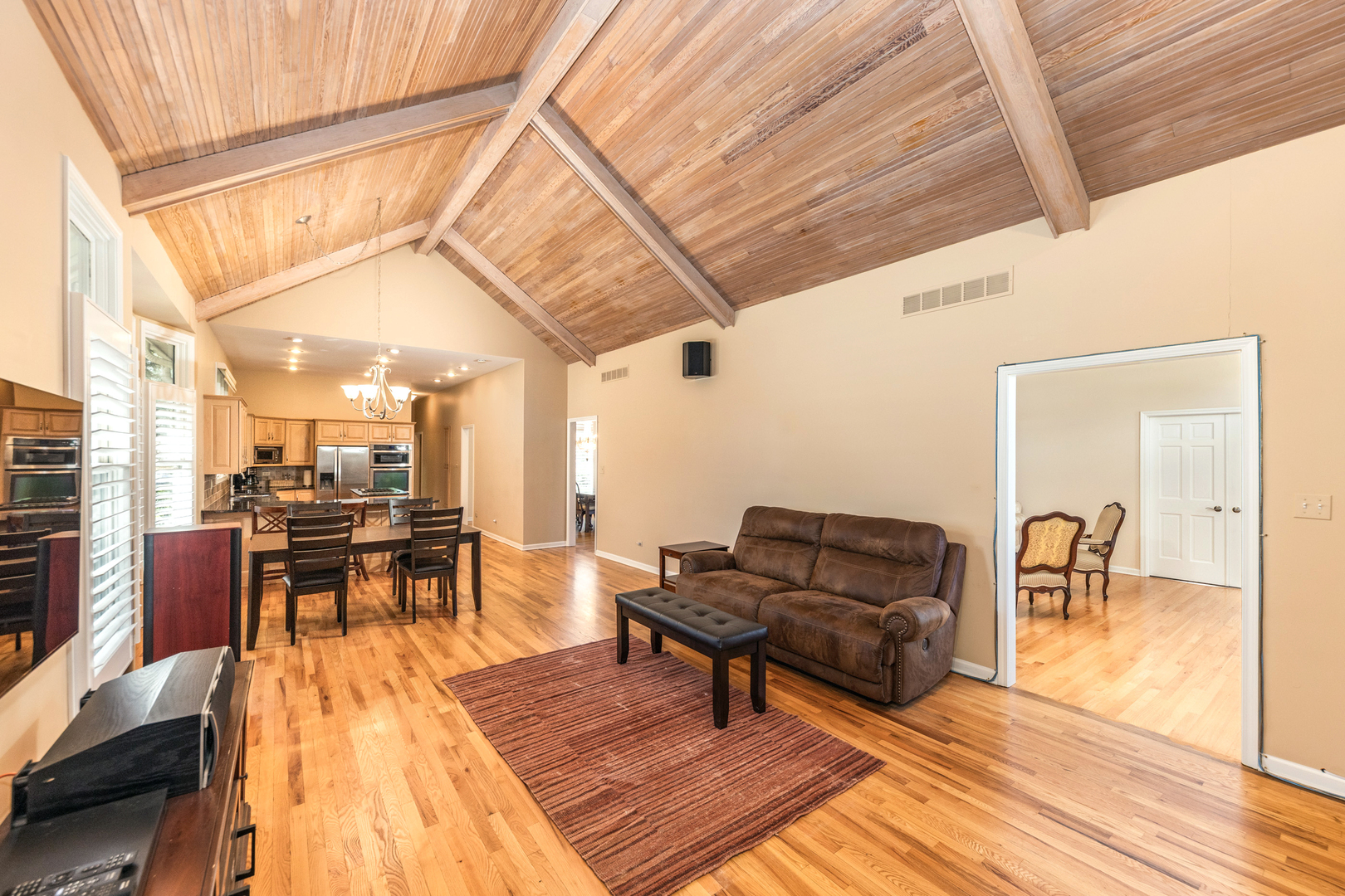 1437 Ambleside Circle, Naperville, IL 60540