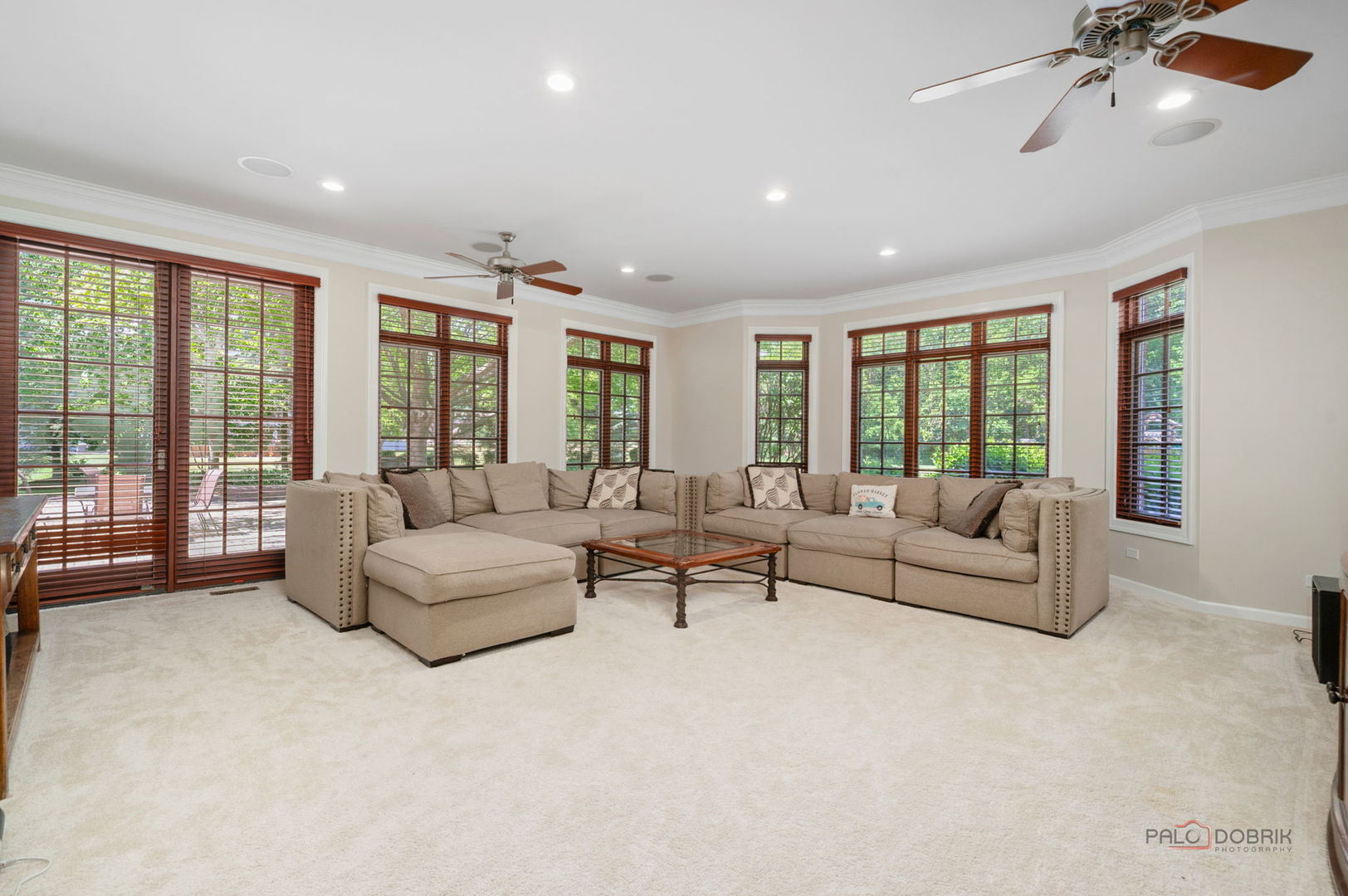126 Schooner Lane, Lake Barrington, IL 60010