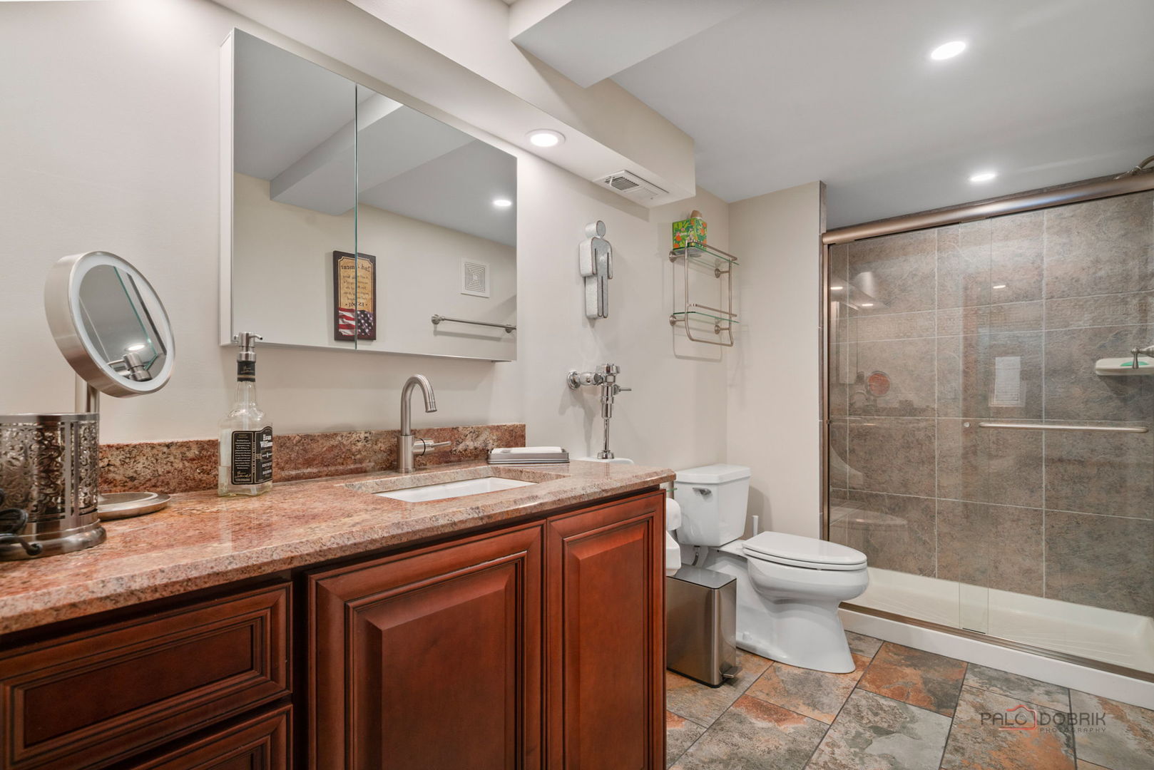 126 Schooner Lane, Lake Barrington, IL 60010