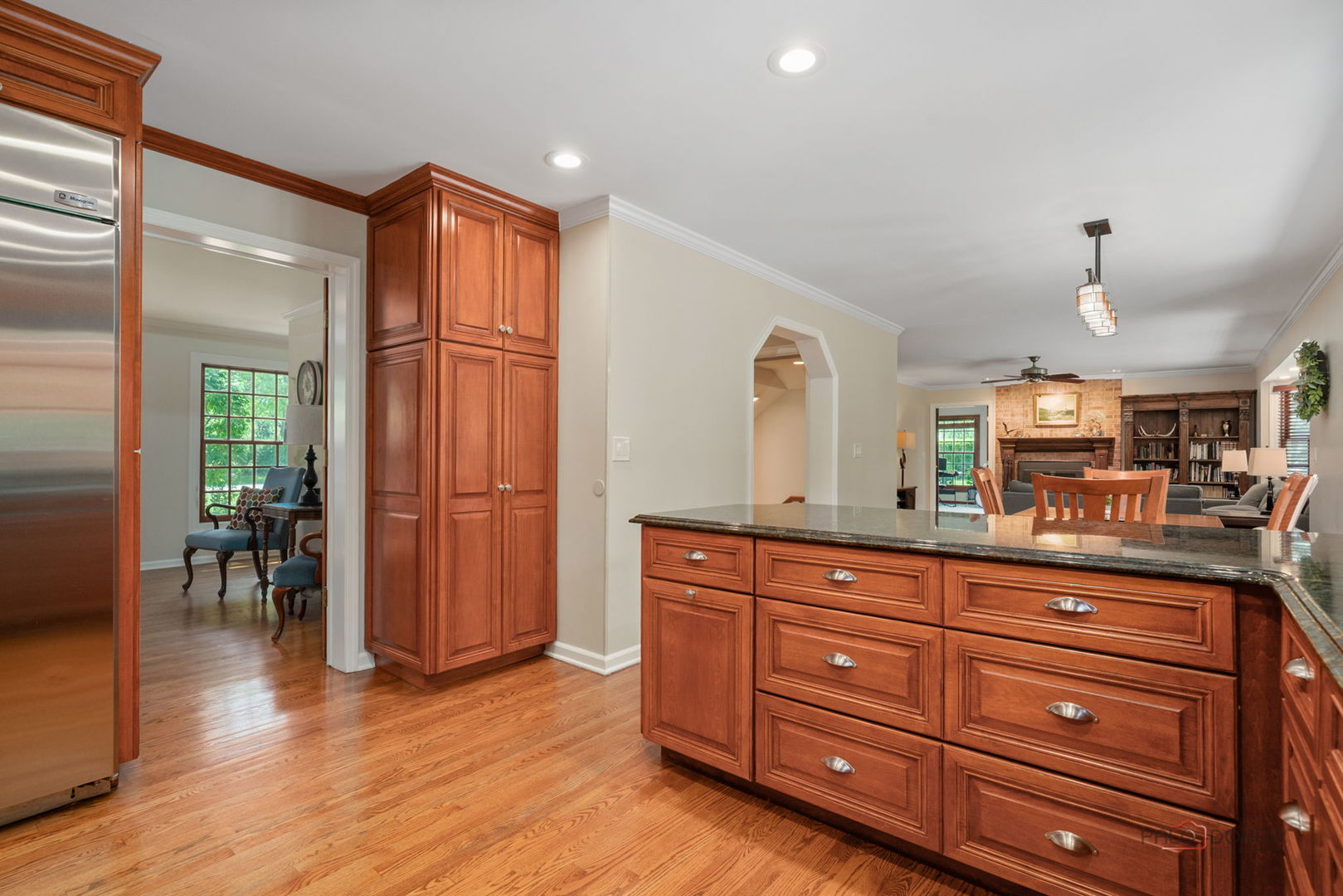 126 Schooner Lane, Lake Barrington, IL 60010