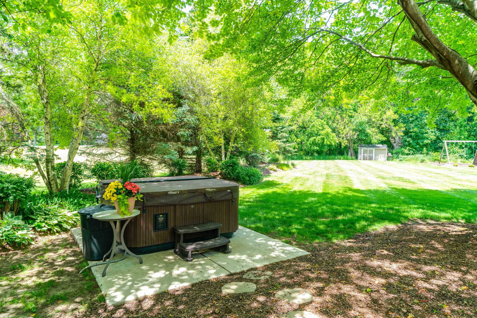 126 Schooner Lane, Lake Barrington, IL 60010