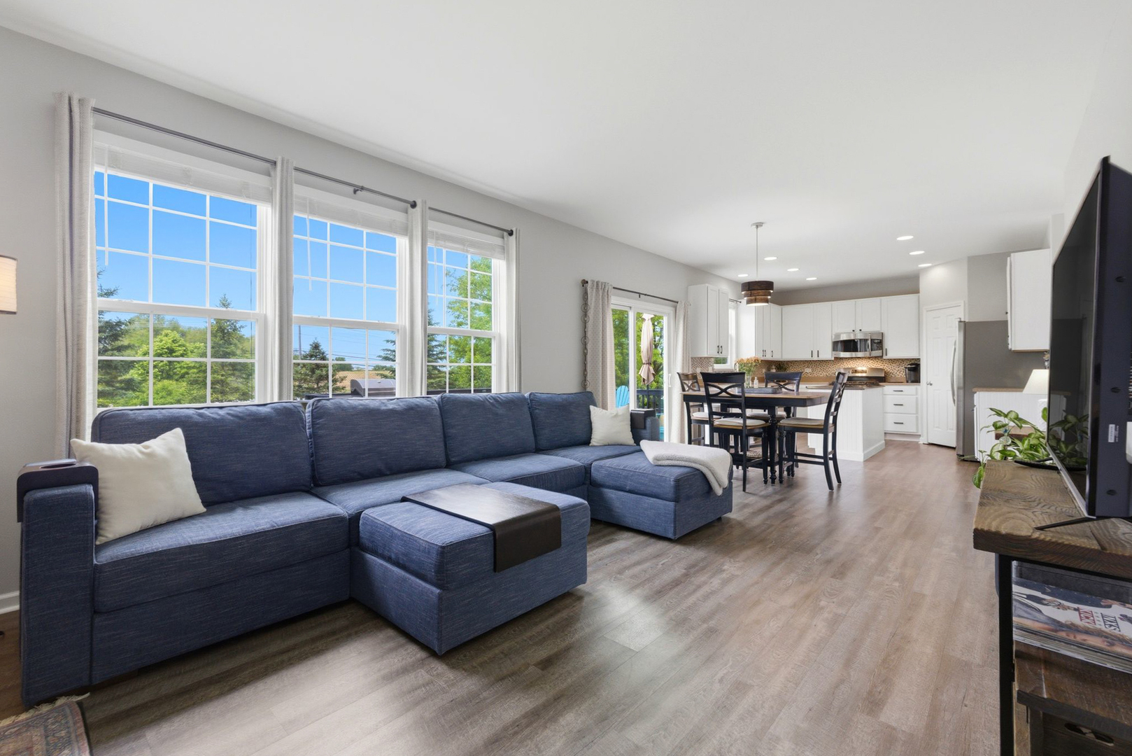 1190 Bellows Way, Volo, IL 60073