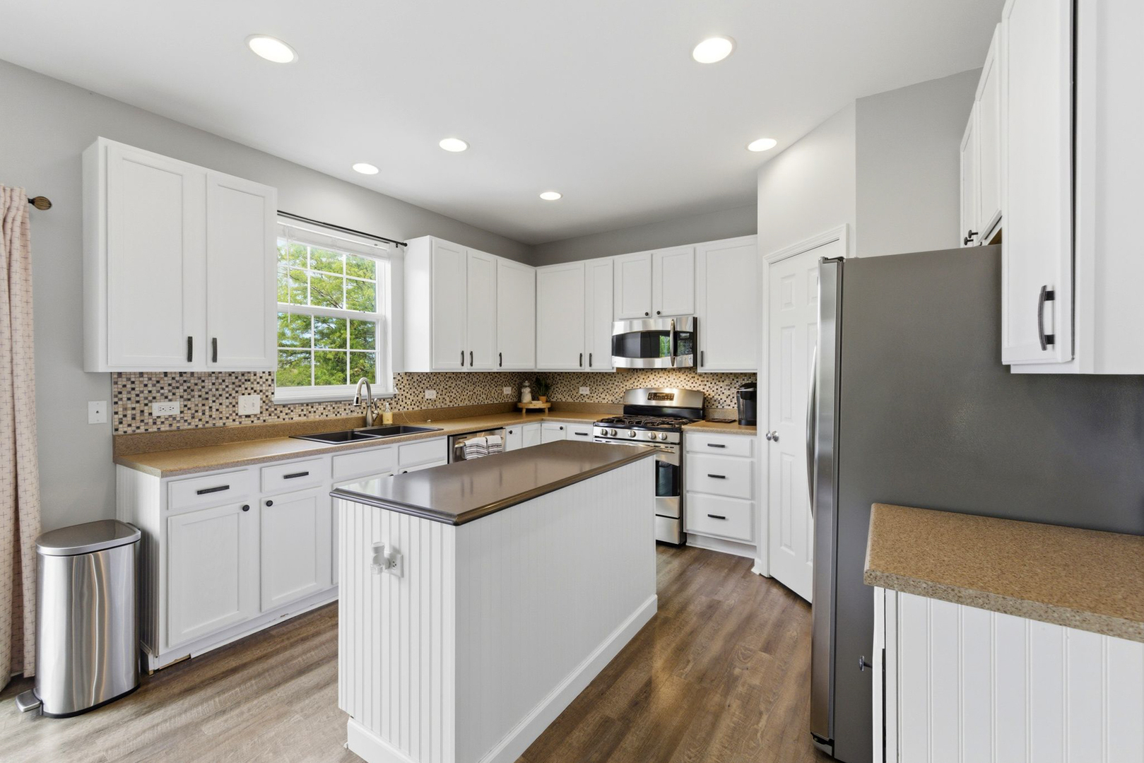1190 Bellows Way, Volo, IL 60073