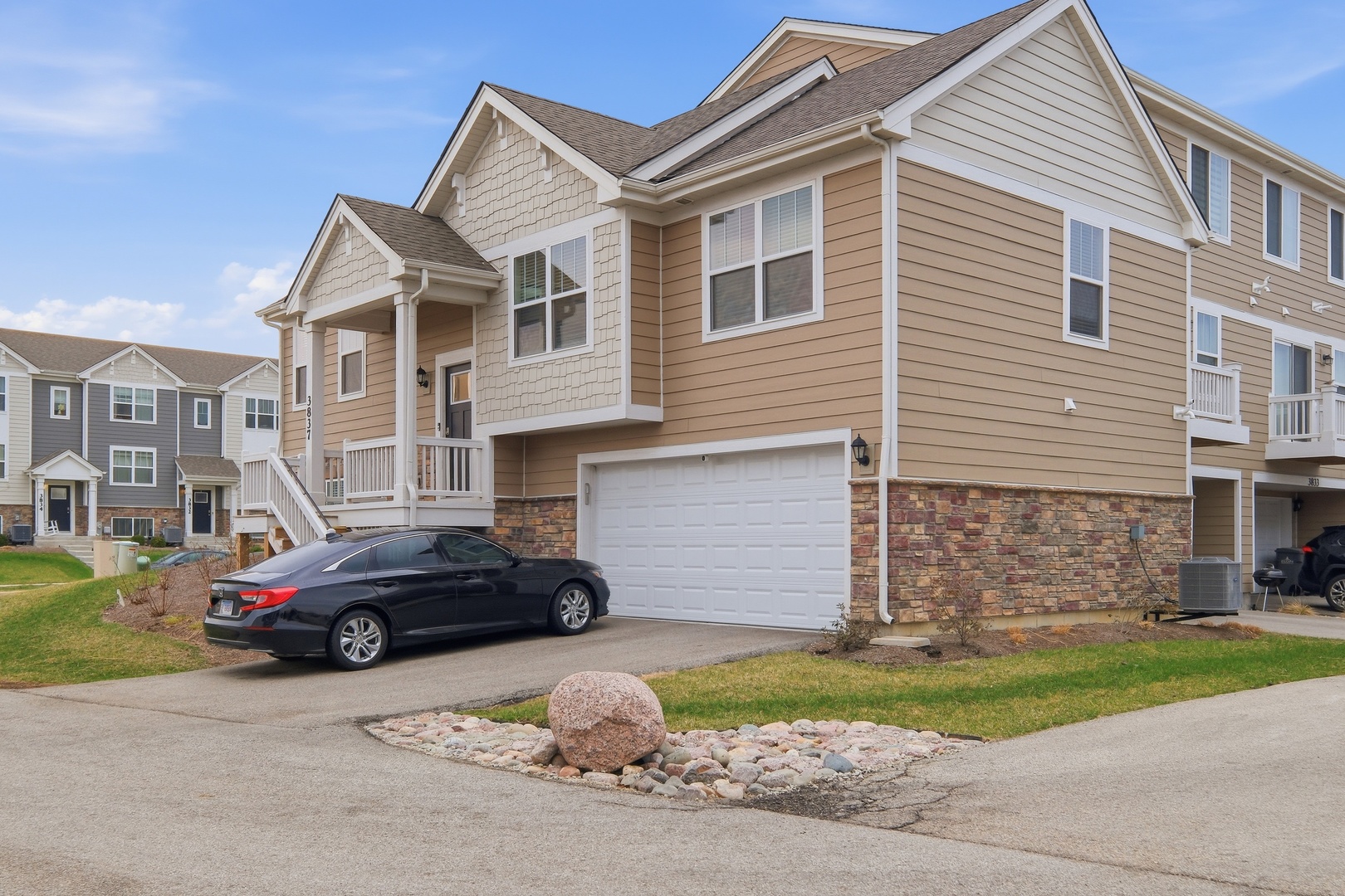 3837 Currant Lane, Elgin, IL 60124