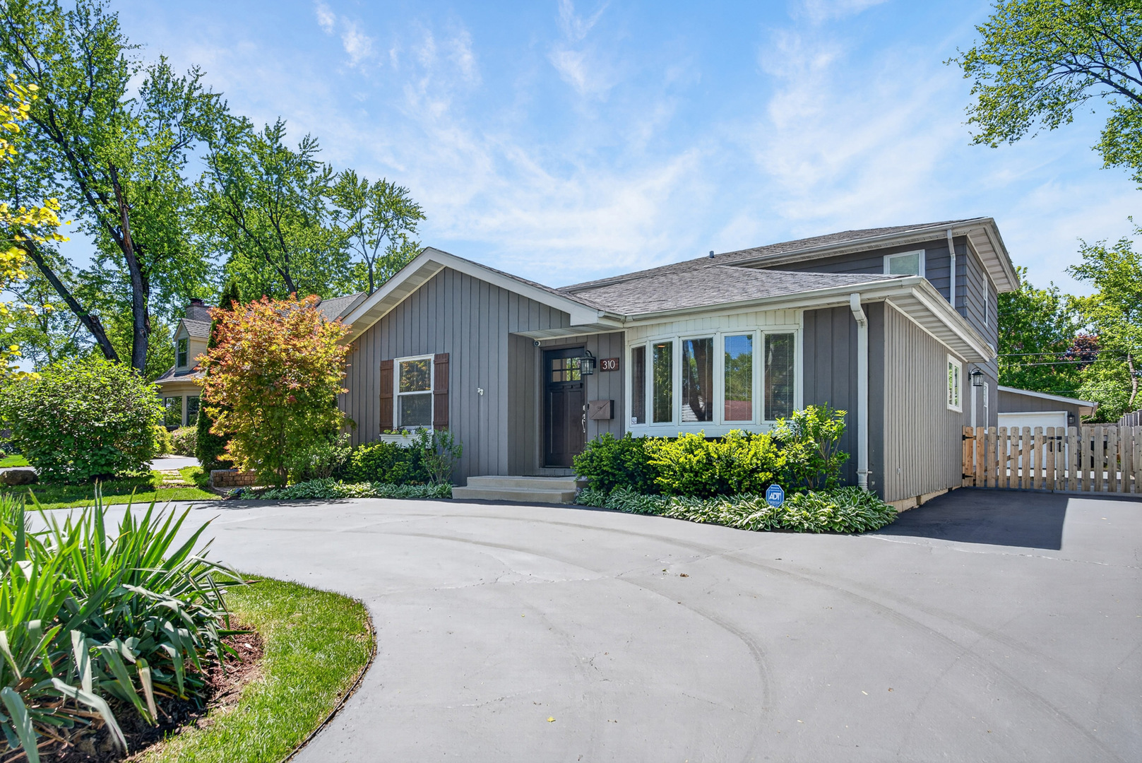 310 N Schiller Street, Palatine, IL 60067