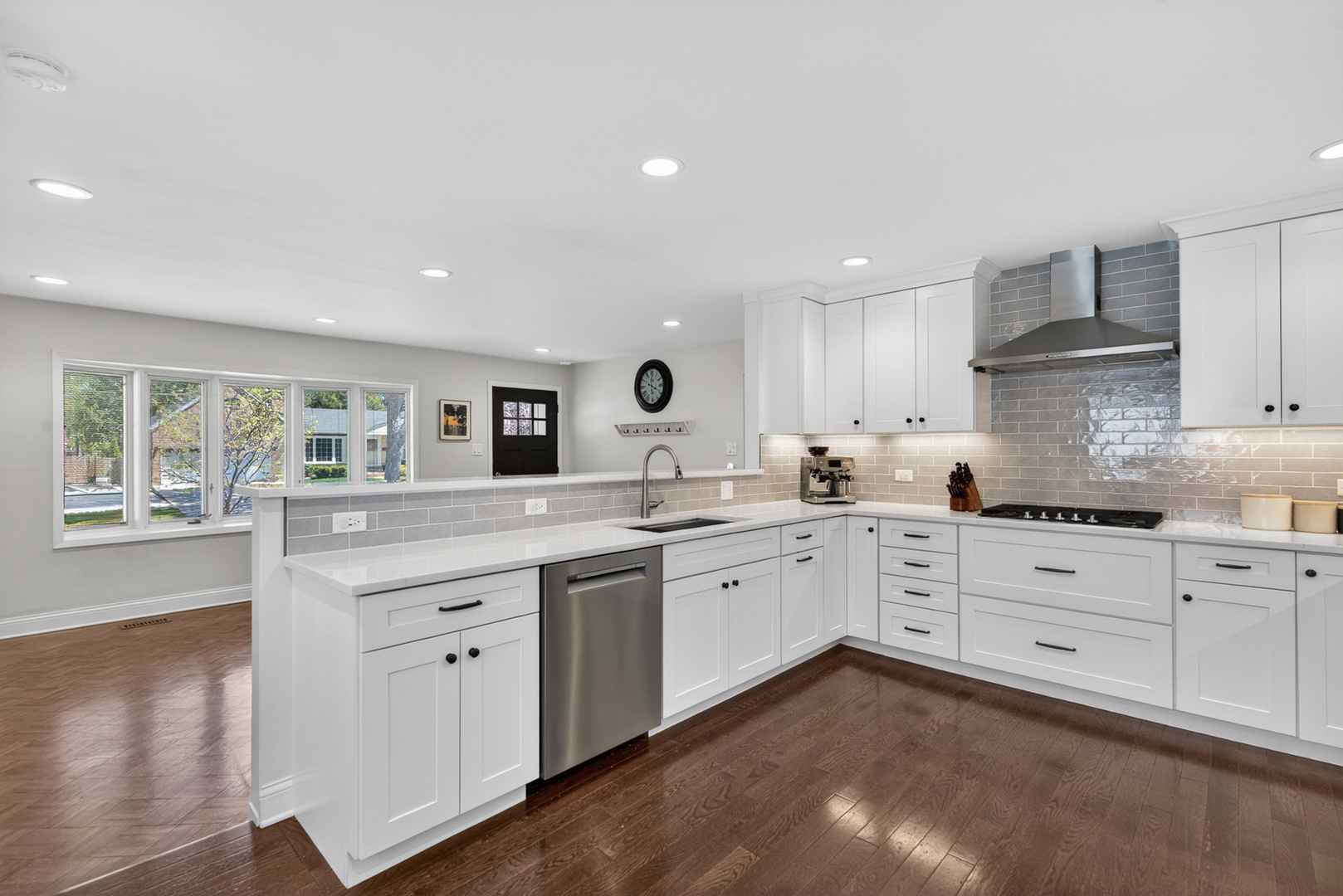 310 N Schiller Street, Palatine, IL 60067