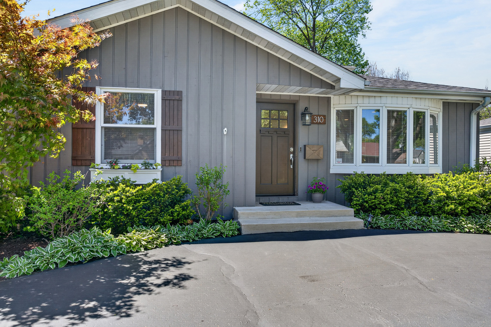 310 N Schiller Street, Palatine, IL 60067