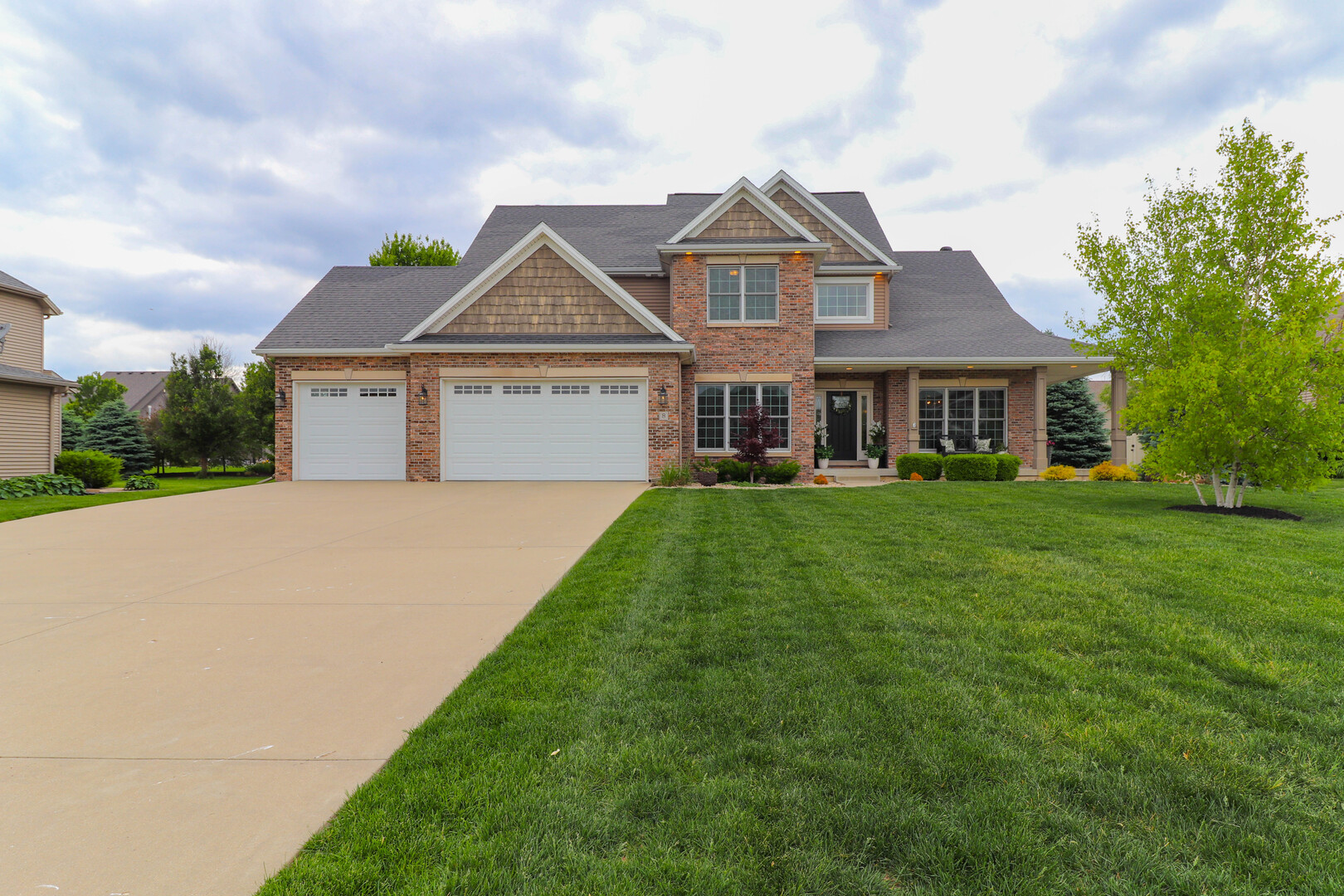8 Ann Arbor Court, Bloomington, IL 61705