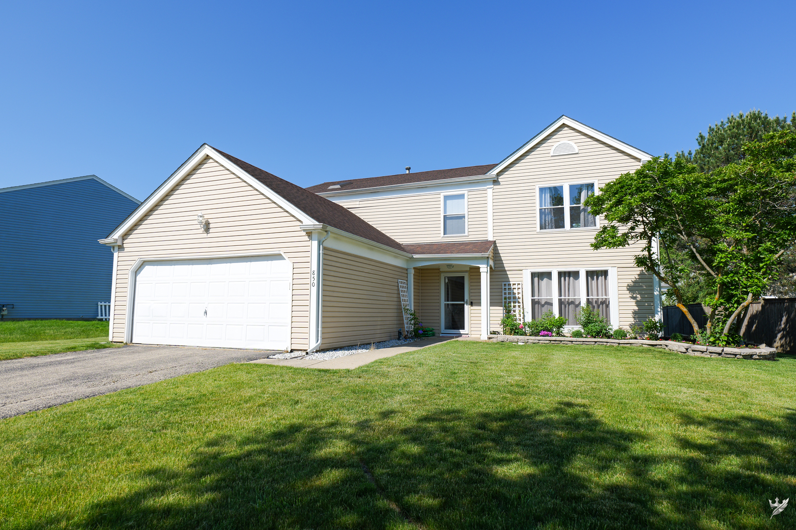 850 Indian Wells Circle, Elgin, IL 60123