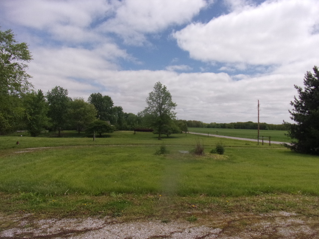854 County Highway 12, Tower Hill, IL 62571
