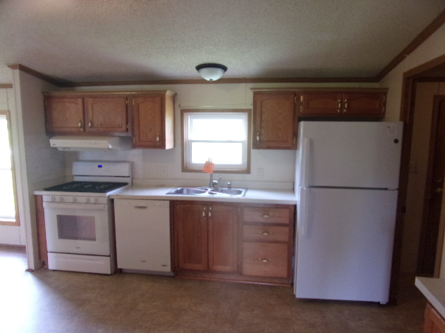 854 County Highway 12, Tower Hill, IL 62571