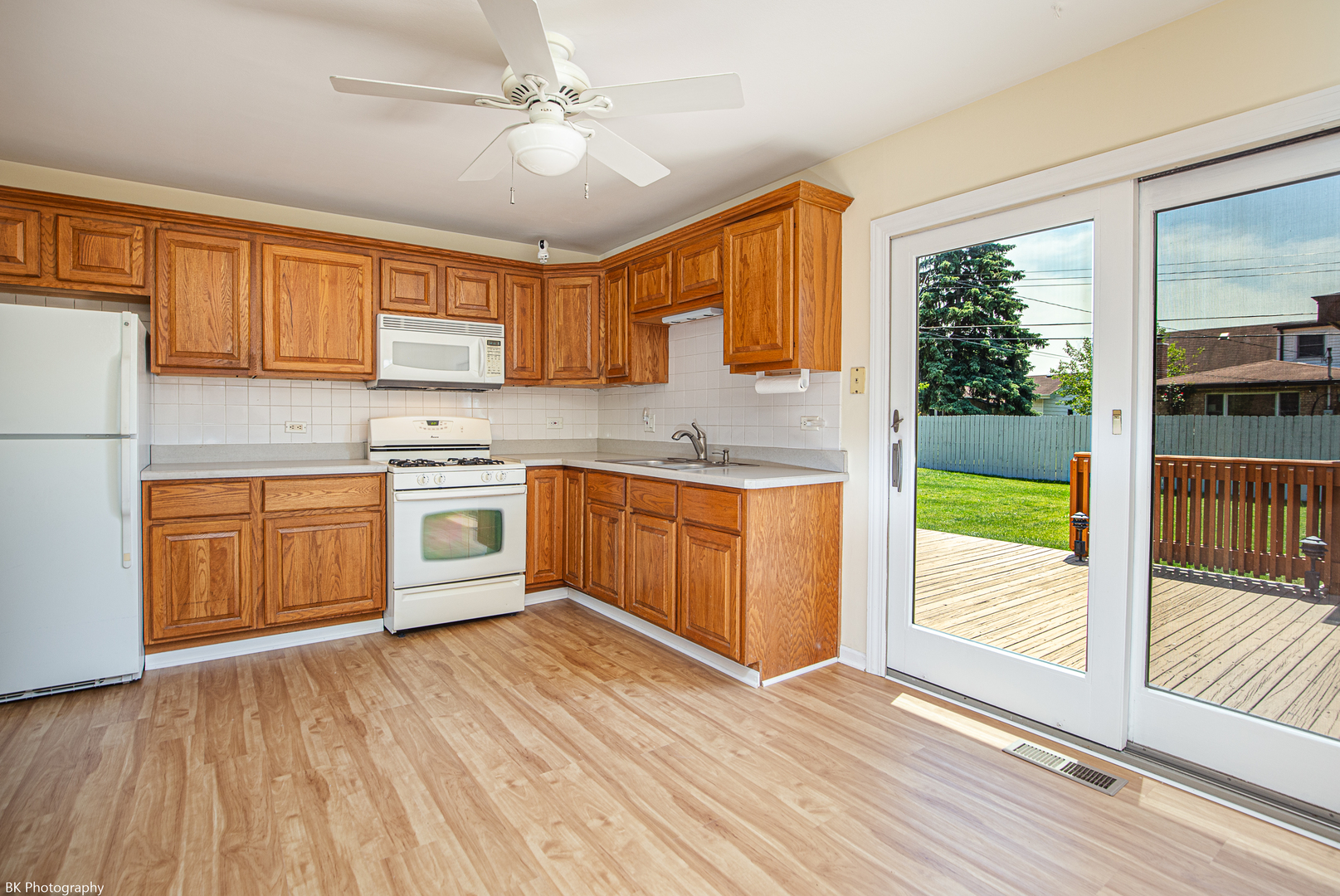 7049 W 91 Street, Bridgeview, IL 60455