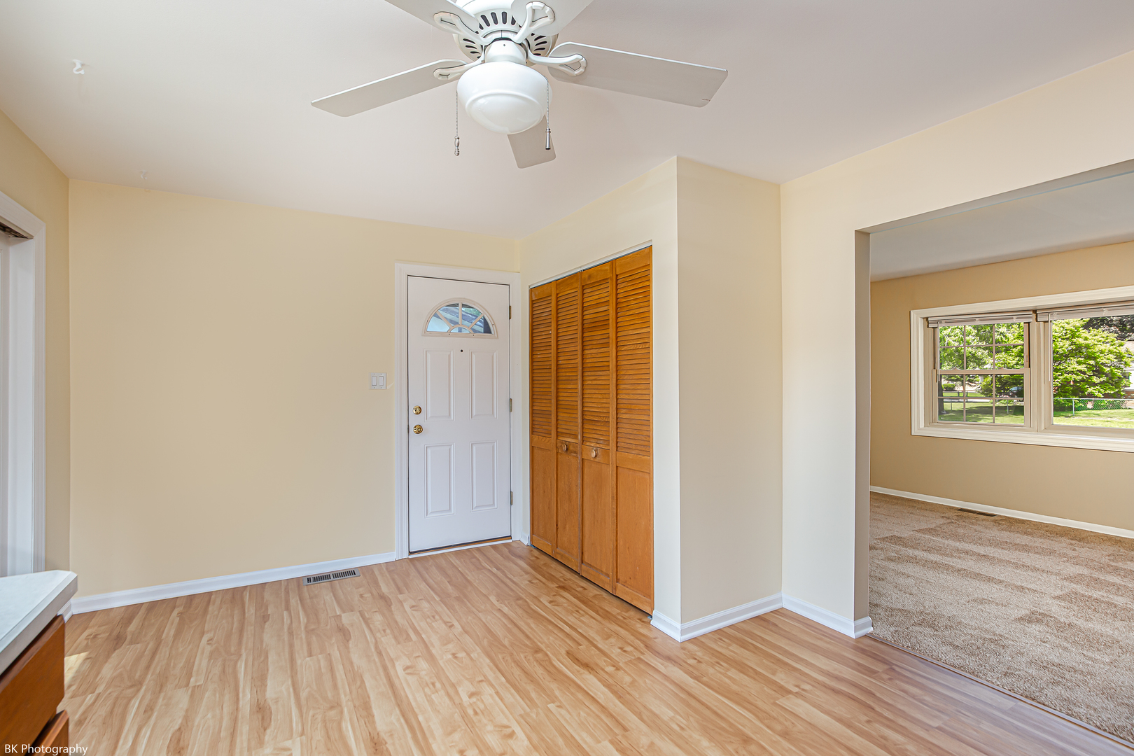 7049 W 91 Street, Bridgeview, IL 60455